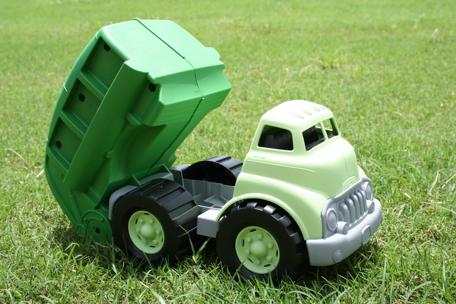Eco-Friendly Green Toys Recycling Truck - Durable & Safe Plastic Toy for Kids - Perfect for Pretend Play & Environmental Education at Home or School