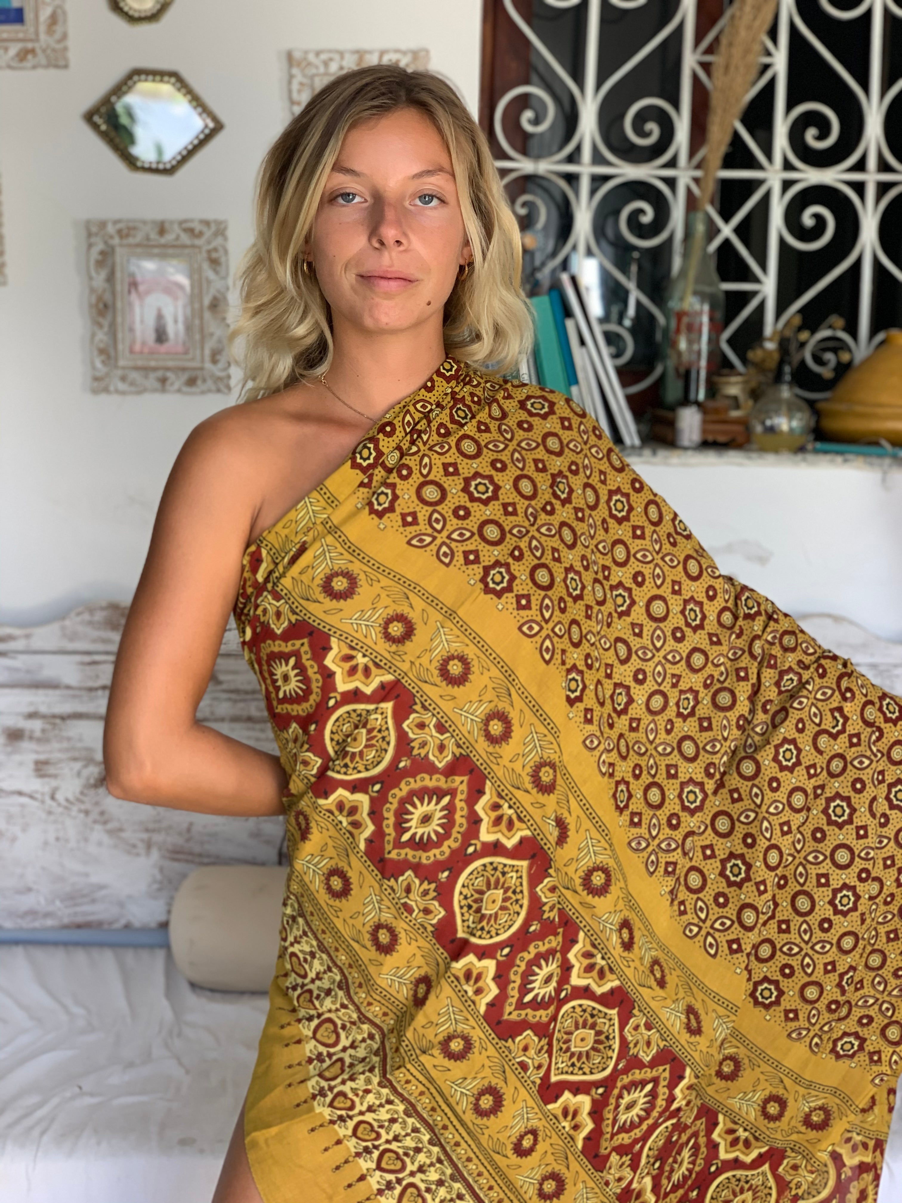 Stylish Cotton Sarong Pareo - Soft Beach Wrap & Shawl for Women | Perfect for Summer, Vacations & Poolside Lounging