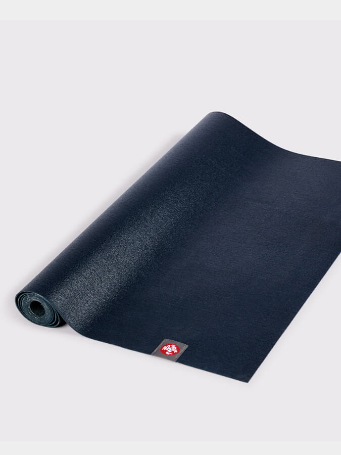 Manduka eKO SuperLite Travel Yoga Mat 1.5mm - Eco-Friendly & Lightweight for Yoga, Pilates & Travel - Perfect for Home, Studio & Outdoor Workouts