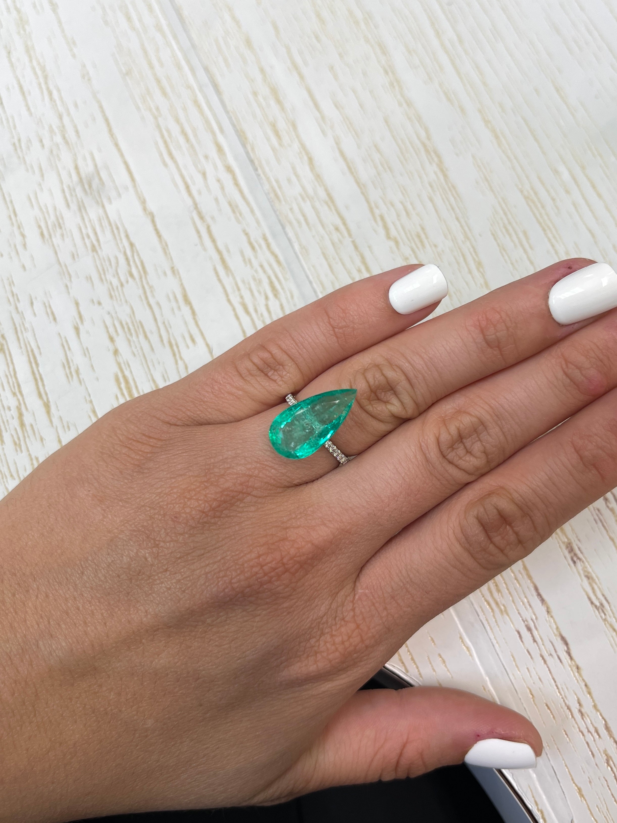 8.57 Carat 21x11mm HUGE Green Natural Loose Colombian Emerald Pear Cut Gemstone for Jewelry Making, Engagement Rings & Luxury Gifts