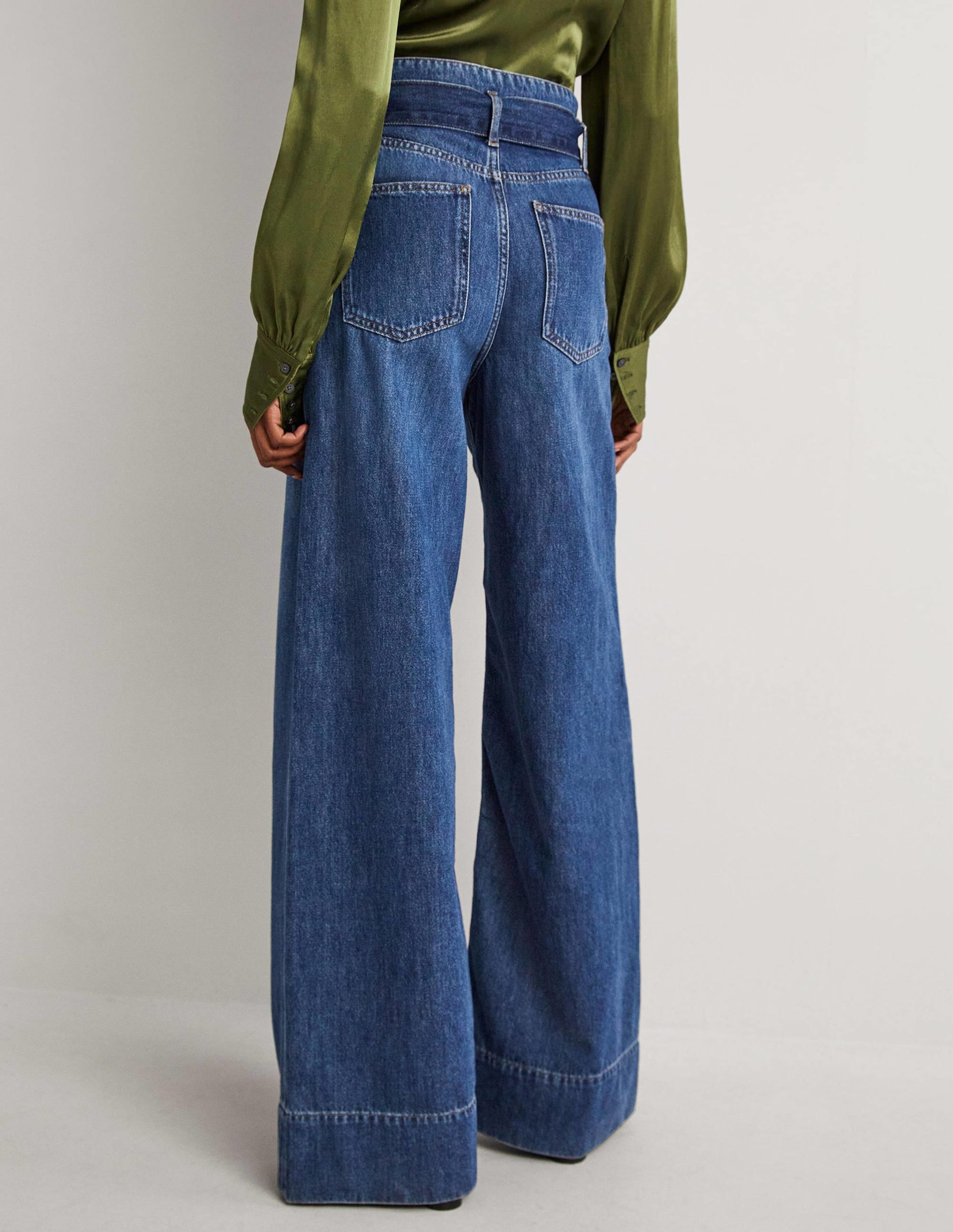 Vintage High Waist Belted Wide Leg Jeans for Women - Retro Fashion Denim Pants for Casual Outfits & Boho Style