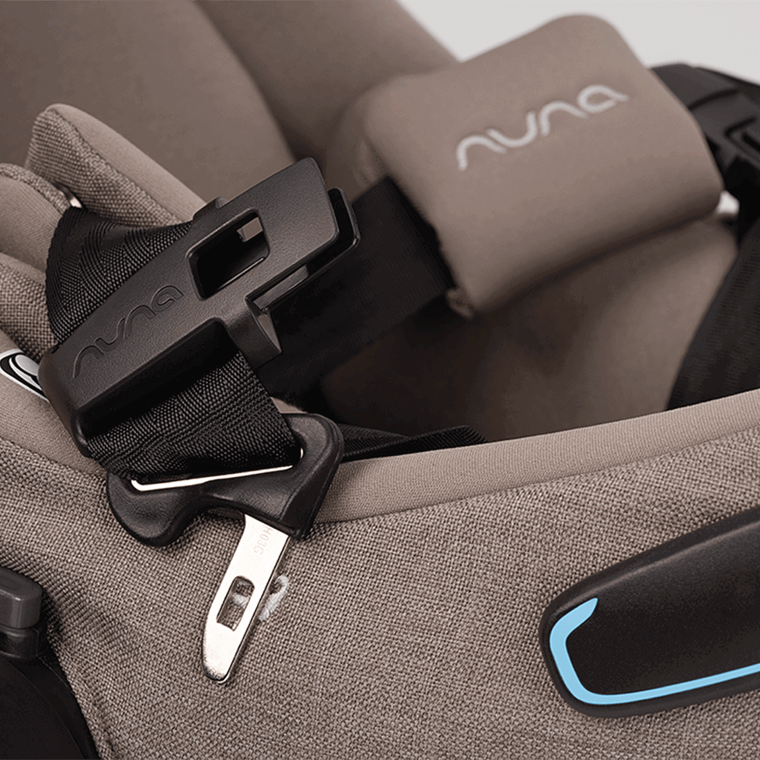 Nuna PIPA Aire RX Infant Car Seat with PIPA RELX Base - Lightweight & Safe Baby Car Seat for Newborns - Perfect for Travel, Daily Commutes & Family Road Trips