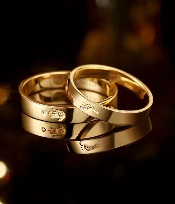 Tranquil Emotion Solid Gold Footprint Ring - Elegant Jewelry for Women, Perfect Gift for Moms, Brides & Newborn Keepsakes
