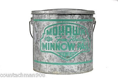 Vintage Mohawk Foam Floating Minnow Pail 10 qt - Durable Fishing Bait Bucket for Live Minnows - Perfect for Ice Fishing, Boat Fishing & Outdoor Adventures