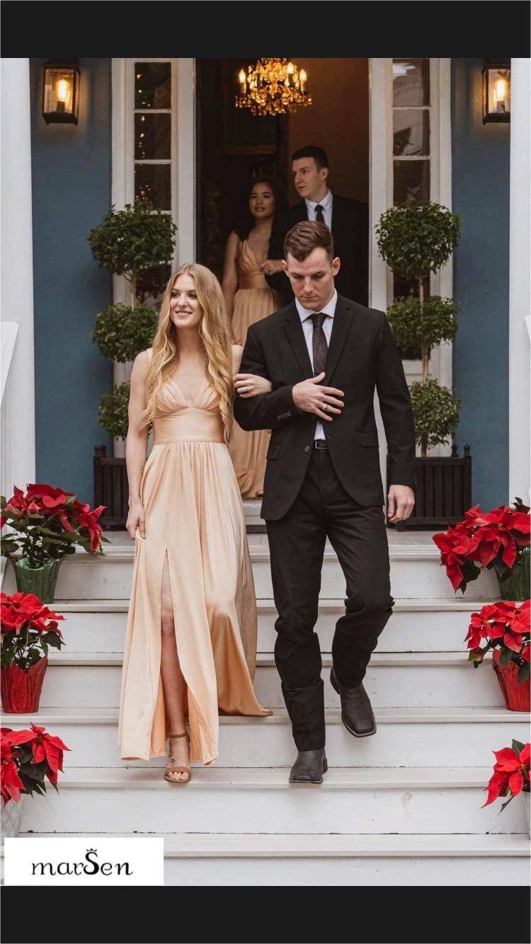 Elegant V-Neck Satin Bridesmaid Dress - A-Line Long Formal Gown for Weddings, Prom & Special Occasions (Black, Size 18) | Perfect for Wedding Parties, Evening Events & Formal Dinners