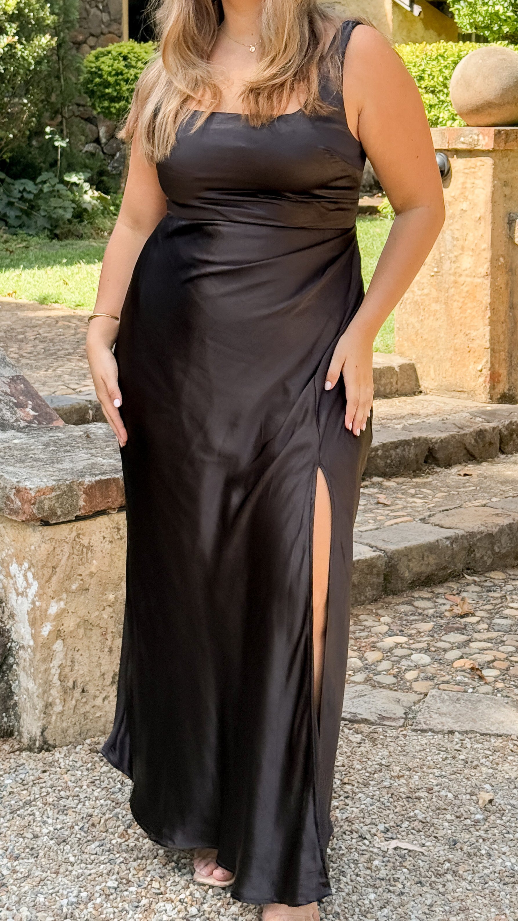 Alaria Maxi Dress for Women - Elegant Black Long Flowy Summer Dress for Beach, Vacation & Casual Wear