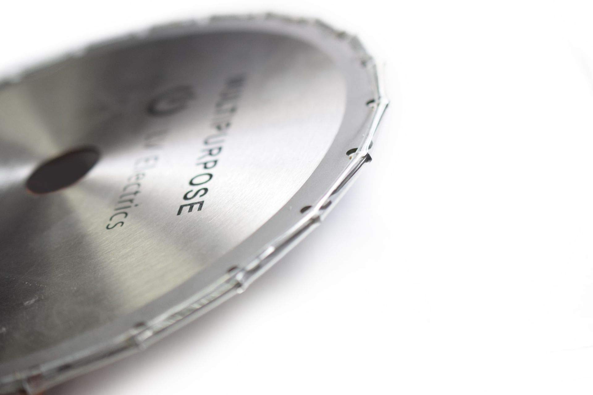24T Carbide Circular Saw Blade 210mm - Premium Wood & Soft Metal Cutting Disc for Fine Finishing | Ideal for DIY Projects, Carpentry, and Metalworking