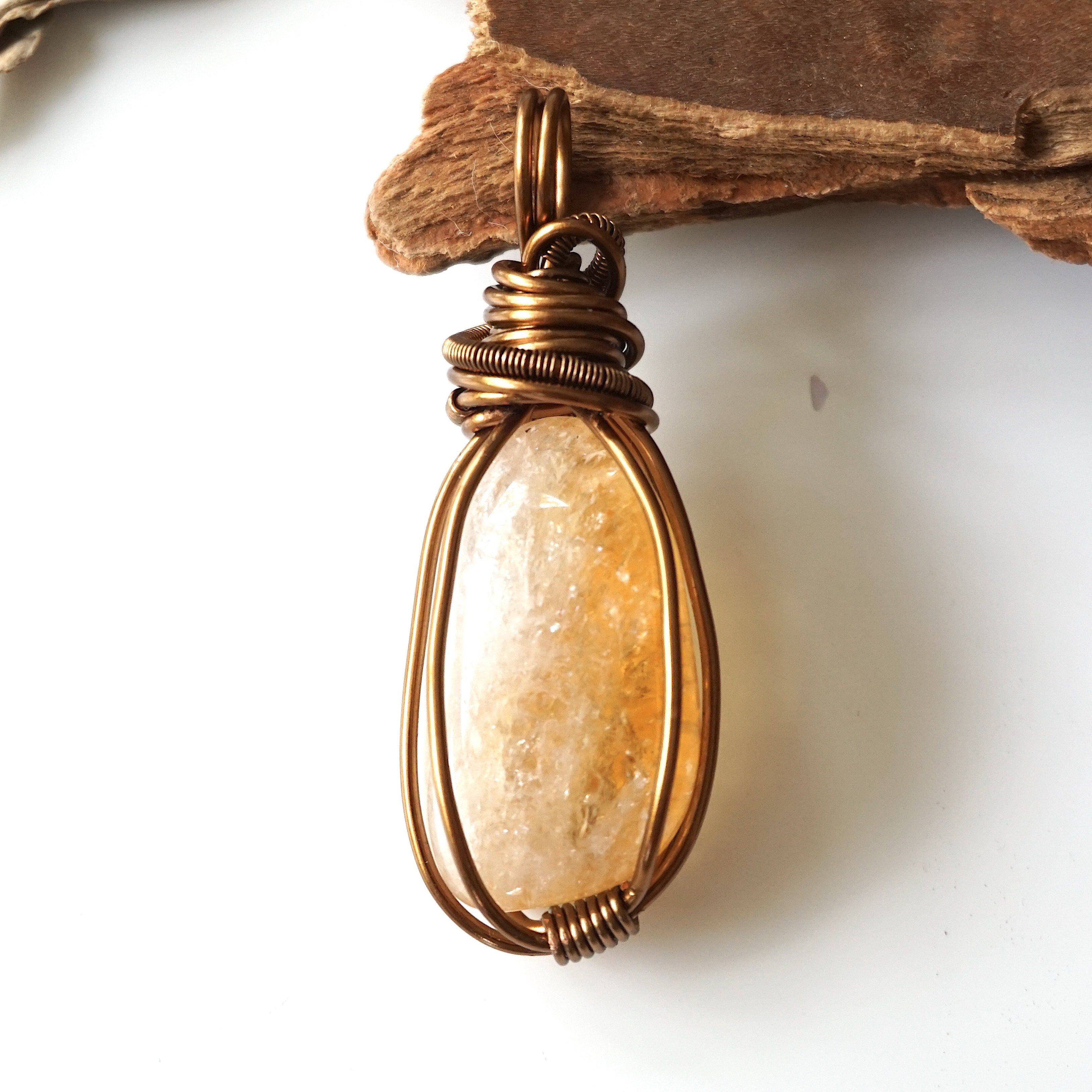 Natural Citrine Gemstone Pendant Necklace in Antique Bronze - Elegant Jewelry for Women, Perfect for Everyday Wear & Special Occasions