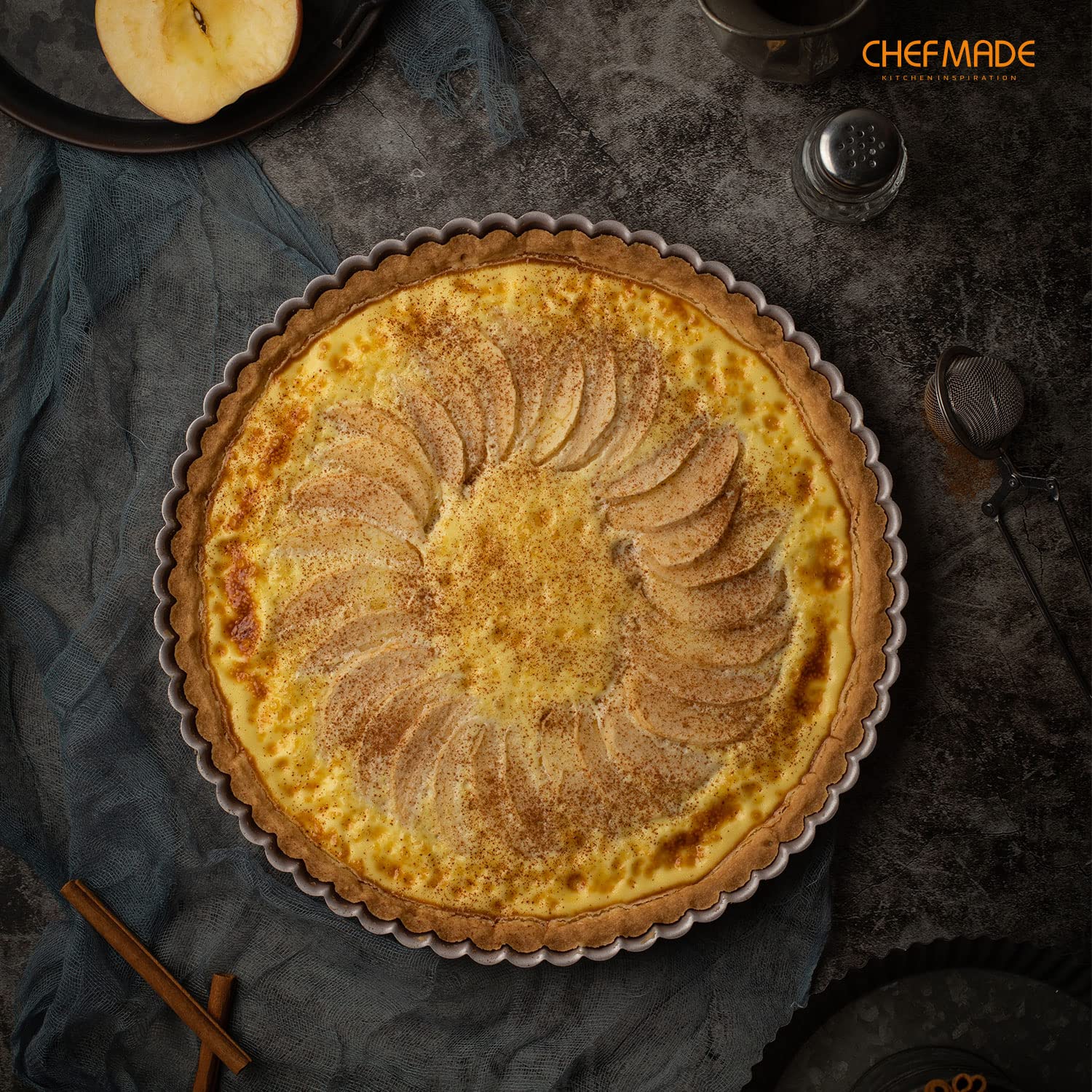 CHEFMADE 11-Inch Round Tart Pan with Removable Bottom - Nonstick Carbon Steel Quiche Pan for Baking Pies, Tarts & Desserts - Oven Safe & Dishwasher Safe - Perfect for Home Bakers & Professional Chefs (Champagne Gold) - Ideal for Holiday Baking, Dinner Parties & Cooking Classes