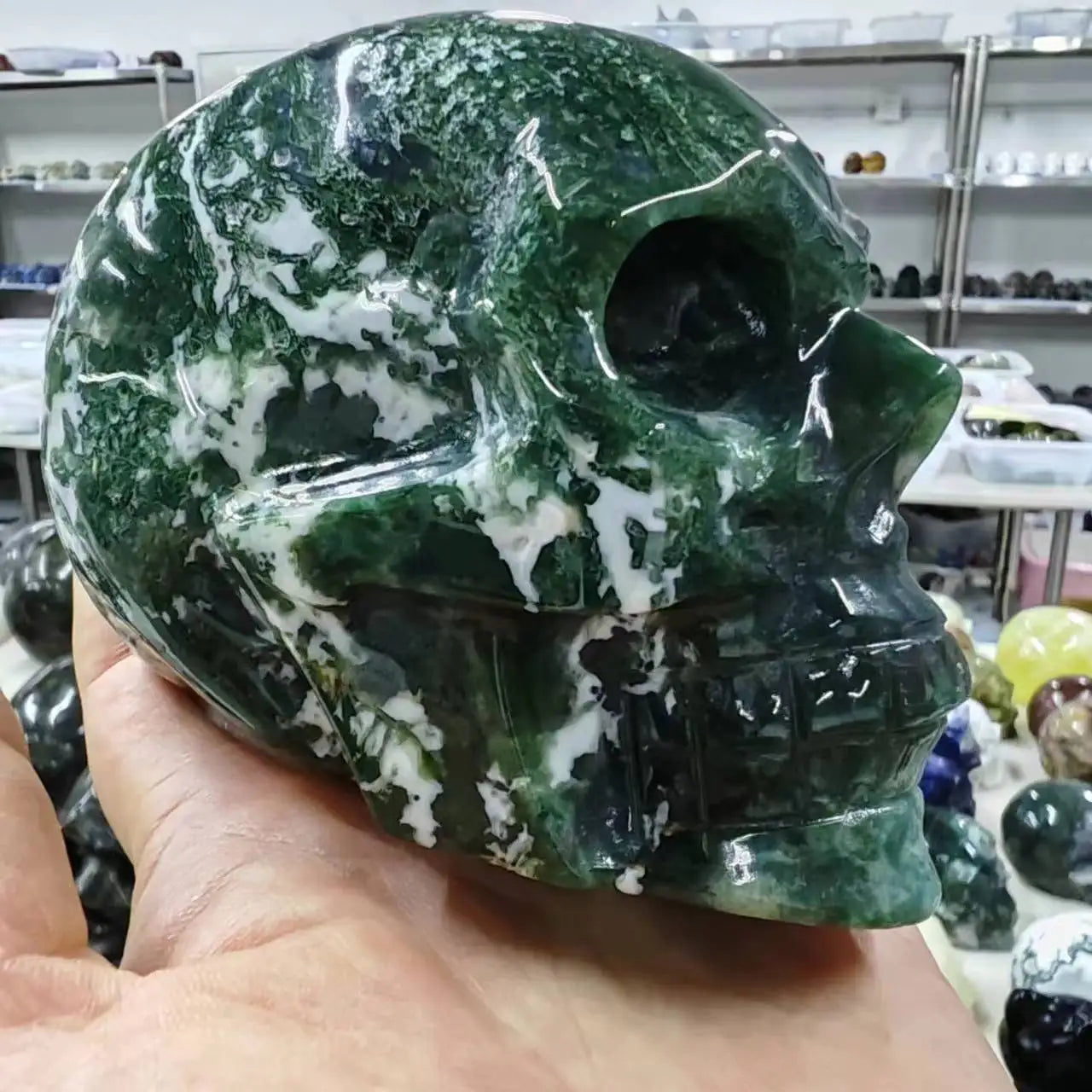 Natural Moss Agate Crystal Skull - Healing Energy Gemstone for Reiki, Meditation & Home Decor | Unique Spiritual Gift for Collectors & Healing Practitioners | Perfect for Yoga Spaces, Altars & Positive Energy Rooms