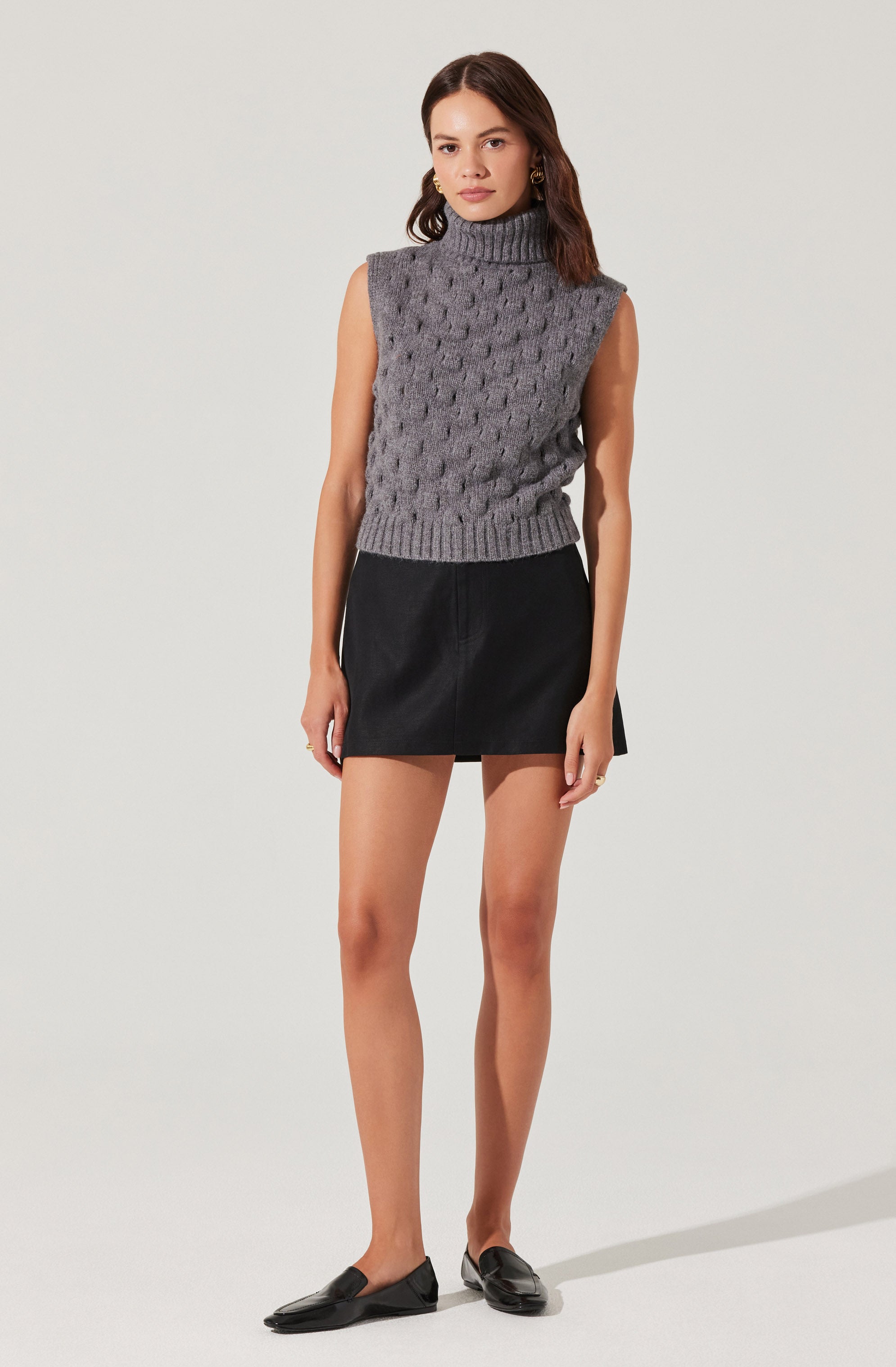Textured Turtleneck Sweater Vest for Women - Cozy Knit Pullover Sleeveless Top - Winter Layering Piece for Office, Date Night & Casual Outfits