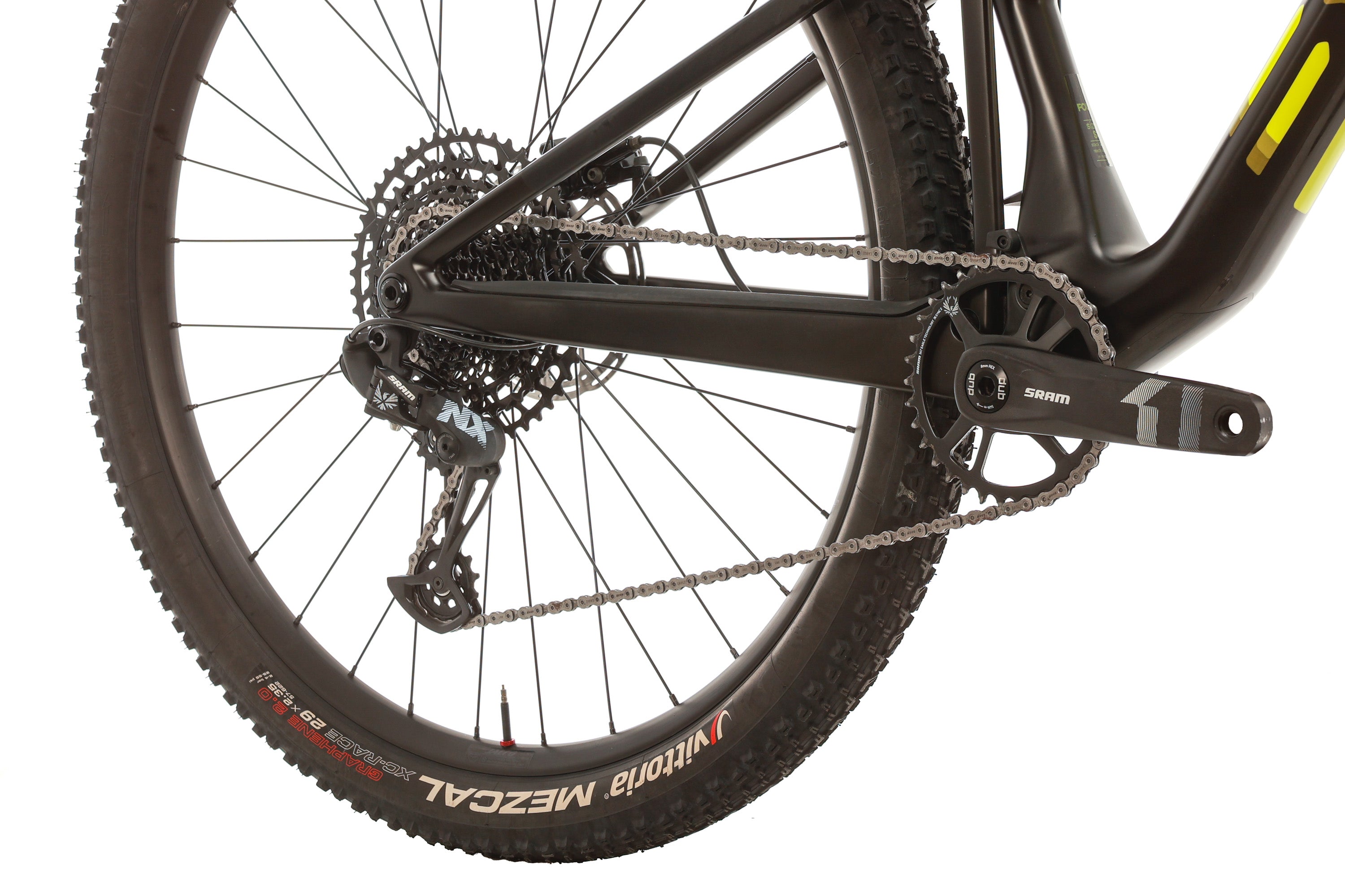 BMC Fourstroke FOUR Mountain Bike 2023 - Small Size | Lightweight & Durable for Trail Riding & Cross-Country Adventures