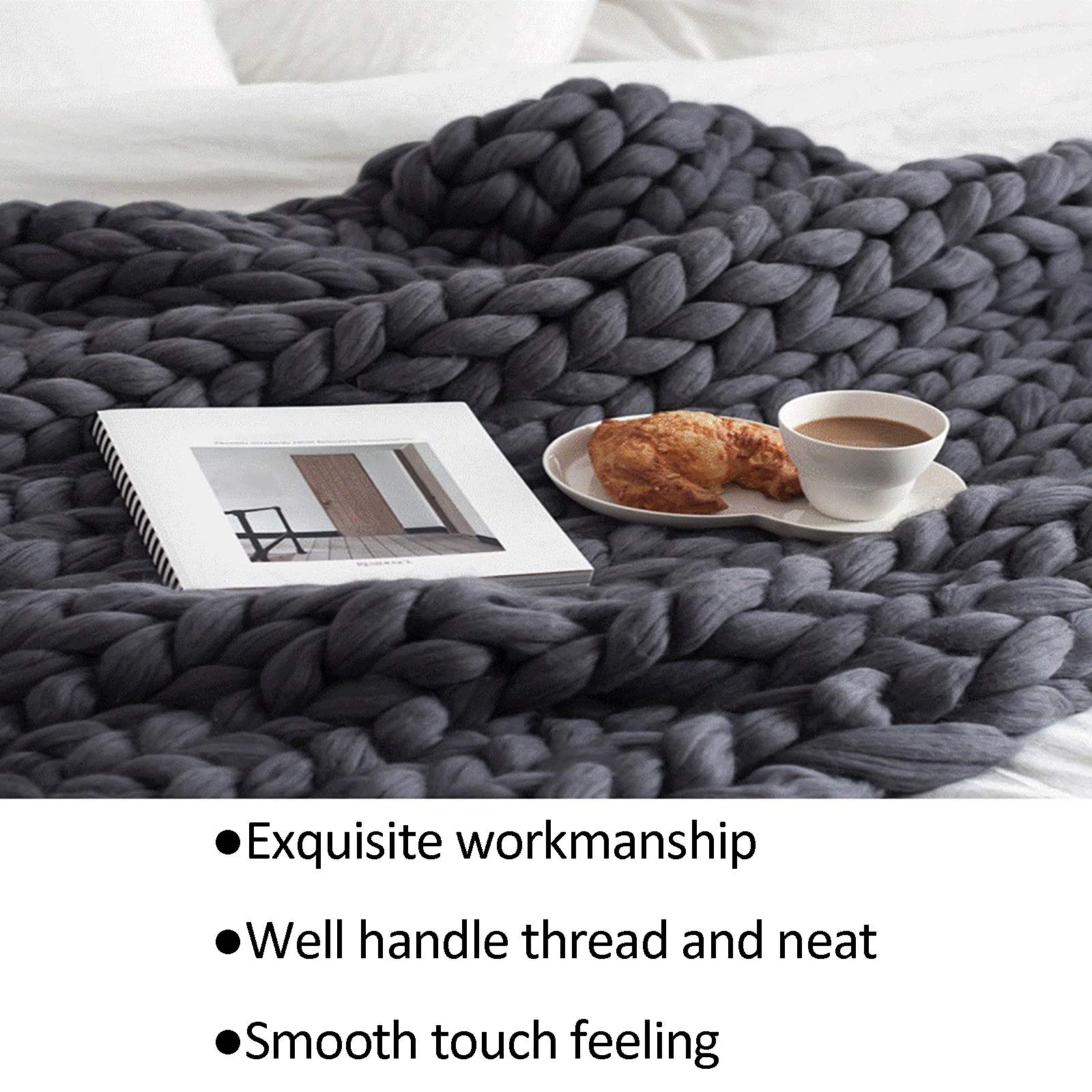 Handmade Chunky Knit Blanket - Super Soft Oversized Knitted Throw for Bedroom, Couch & Pet Bed - Cozy Weighted Blanket for Relaxation & Home Decor (White)