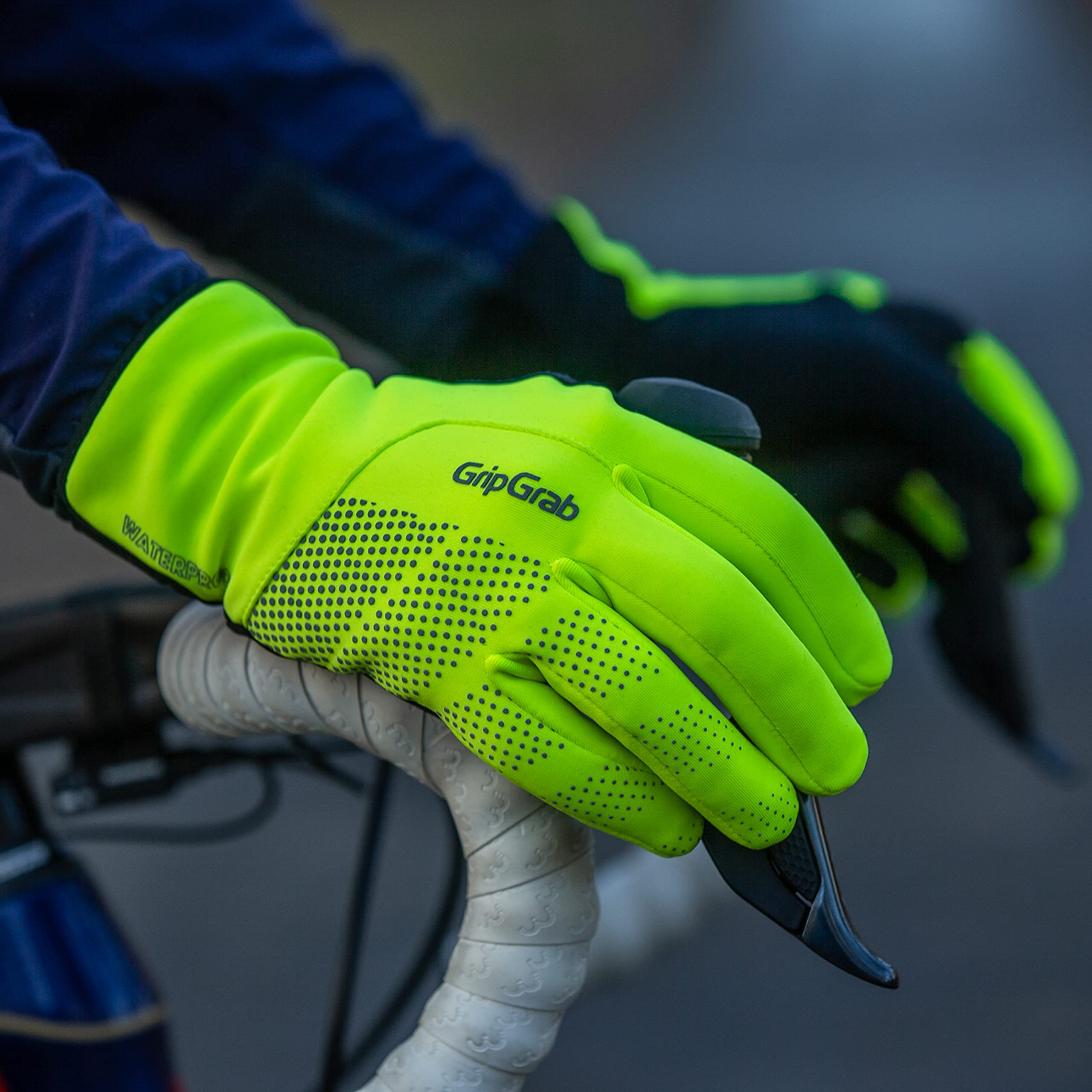 GripGrab Waterproof Thermal Cycling Gloves - Windproof Winter Bike Gloves with Fleece Lining for Men & Women - Ideal for Cold Weather Commuting, Mountain Biking & Outdoor Sports