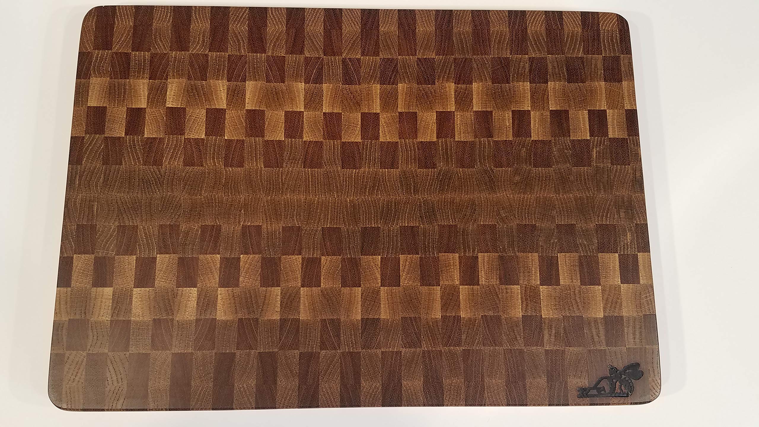 Premium End Grain Cutting Board - Durable Wooden Chopping Block for Kitchen - Perfect for Meat, Vegetables, and Bread Preparation - Ideal for Home Chefs and Professional Kitchens