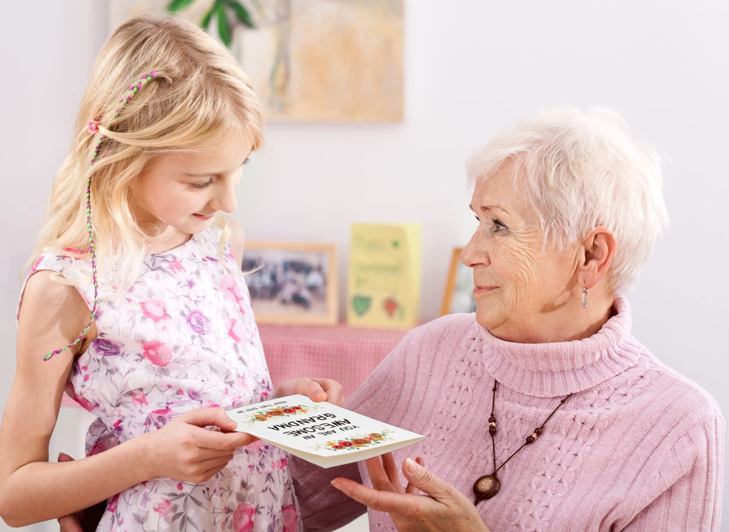 Funny Mother's Day Card for Grandma - Heartwarming Grandmother Nana Gift from Grandchildren | Perfect for Mother's Day, Christmas & Birthday Celebrations | Express Love & Appreciation with This Sentimental Greeting Card
