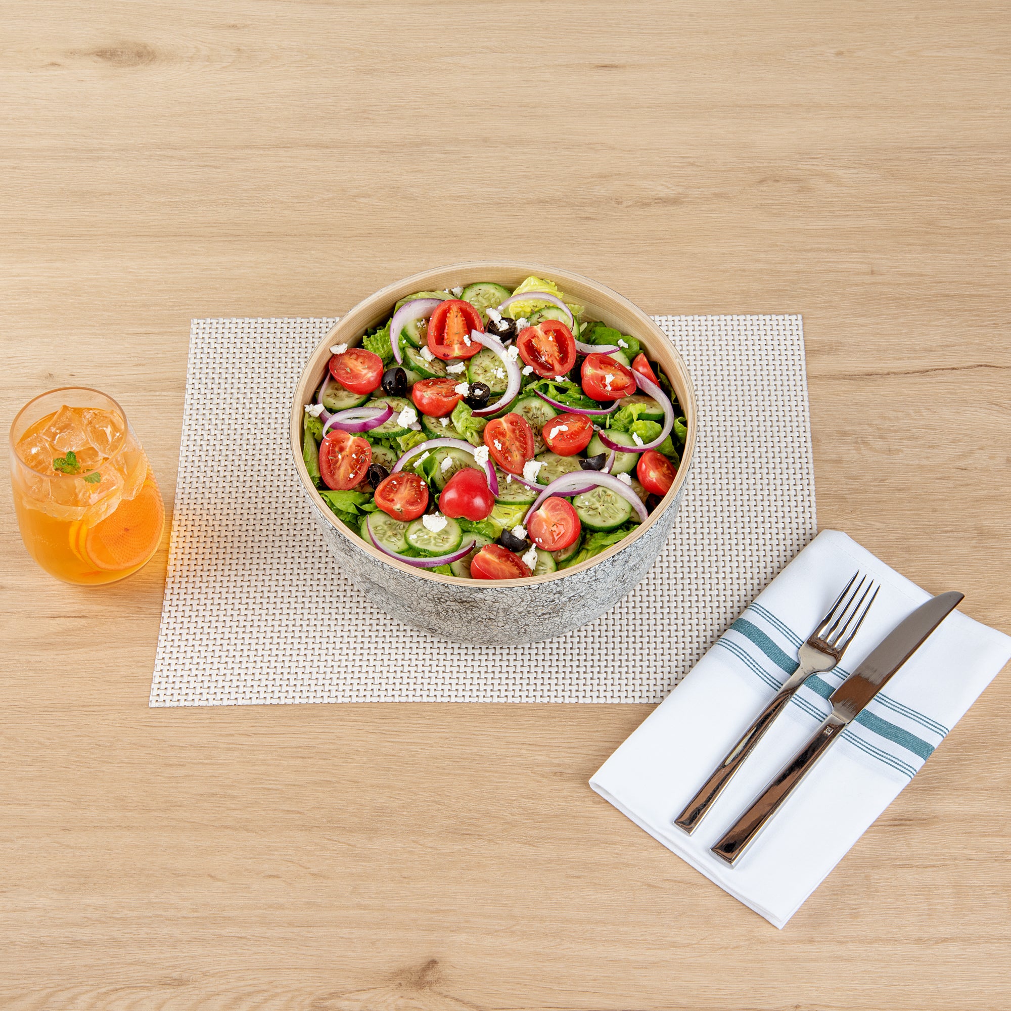 Bambuddha 25 oz Round Gray Spun Bamboo Salad Bowl - Medium Eggshell Design - 9.5