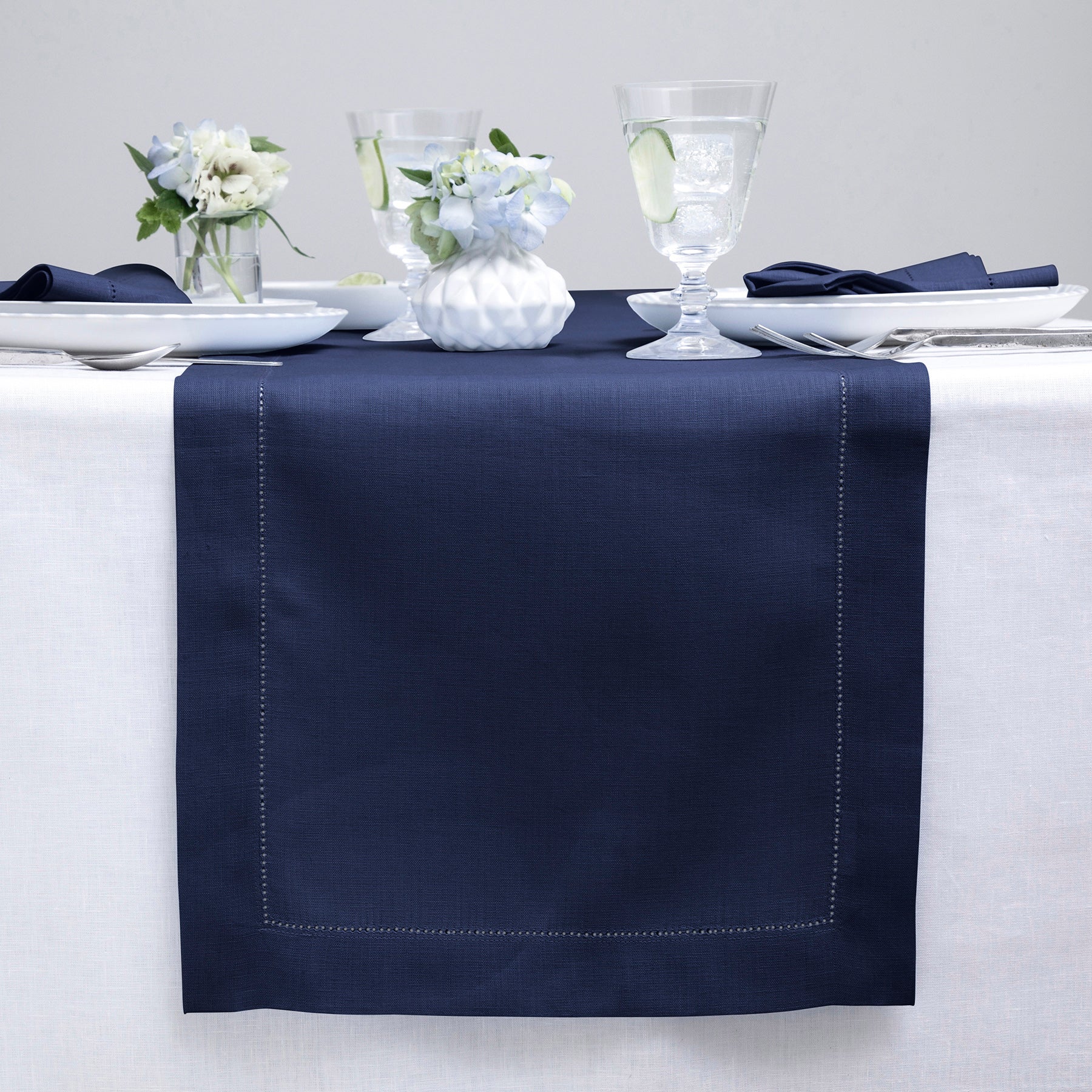 Elegant Classic Hemstitch Table Runner - Premium Linen Dining Decor for Weddings, Parties & Home Styling