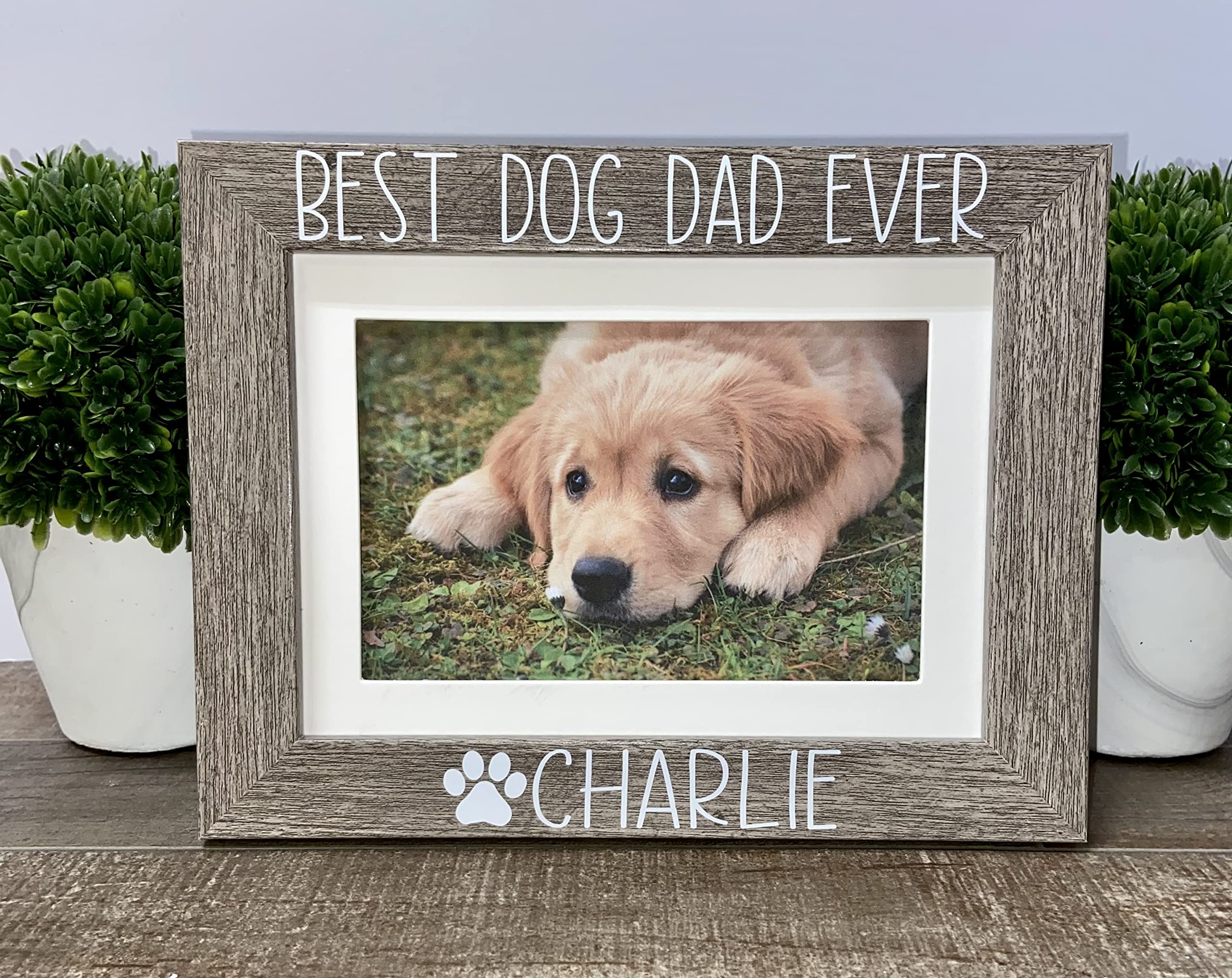Best Dog Dad Ever Personalized Picture Frame - Custom Pet Photo Frame for Dog Lovers - Perfect Gift for Dog Dads - Great for Home Decor, Office Desk & Father's Day