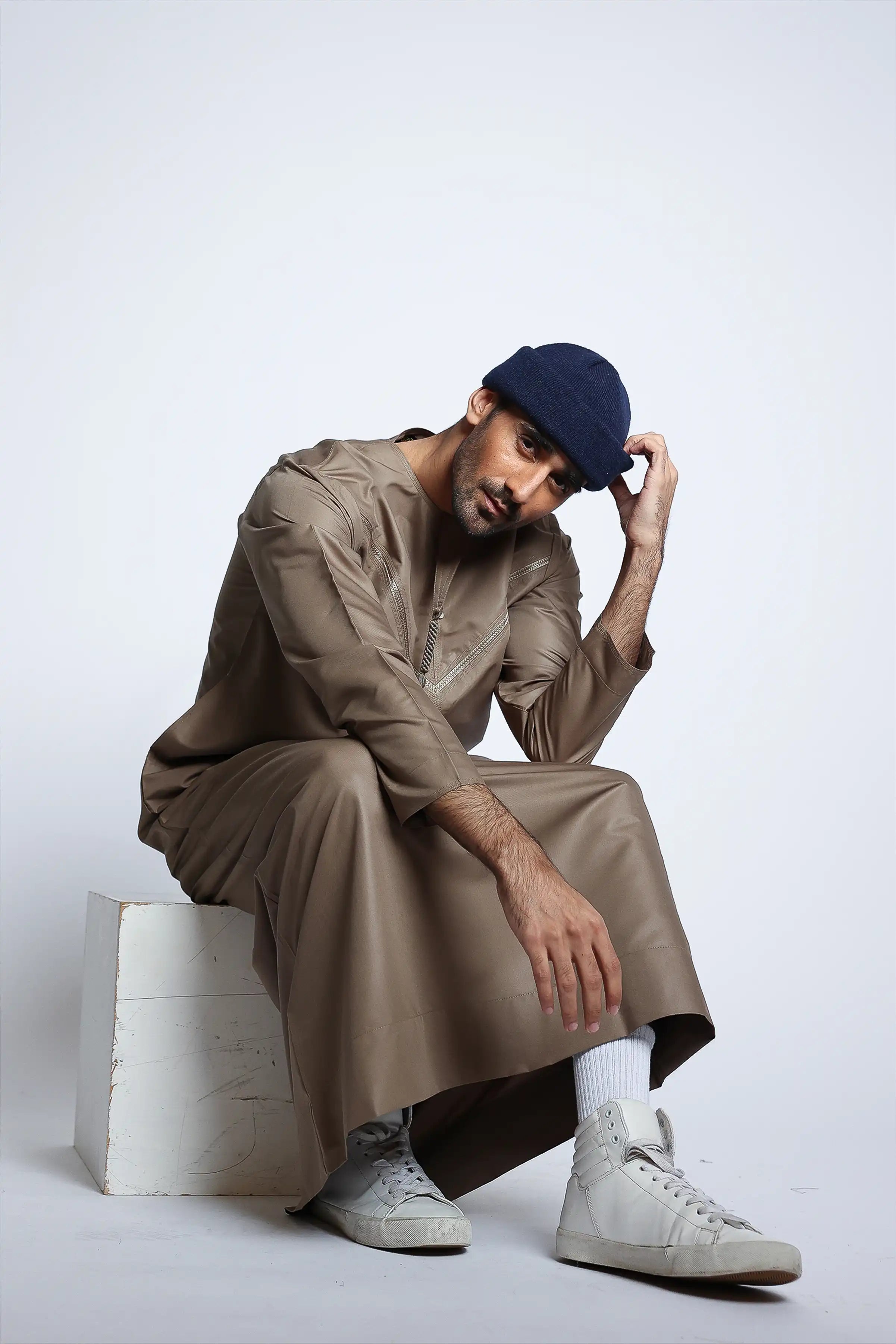 J148 Cobblestone Kids Emirati Thobe - Traditional Arabic Dress for Boys & Girls - Perfect for Eid, Weddings & Cultural Events