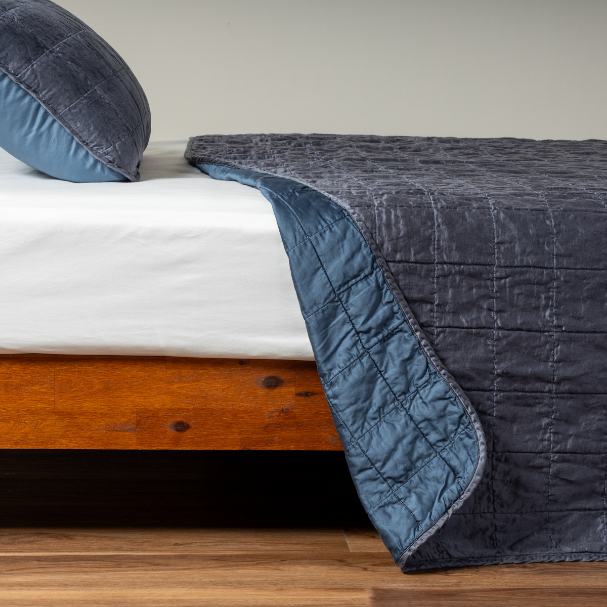 Sel Coverlet - Soft & Breathable Bedspread for All Seasons | Lightweight Quilted Blanket for Bedroom Decor, Guest Room & Cozy Home Styling