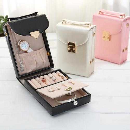 BRIDESMAID Jewelry and Makeup Organizer Bag - Elegant Cosmetic Pouch for Bridal Party, Wedding Accessories & Travel Essentials - Perfect for Bridesmaids, Bachelorette Parties & Special Occasions