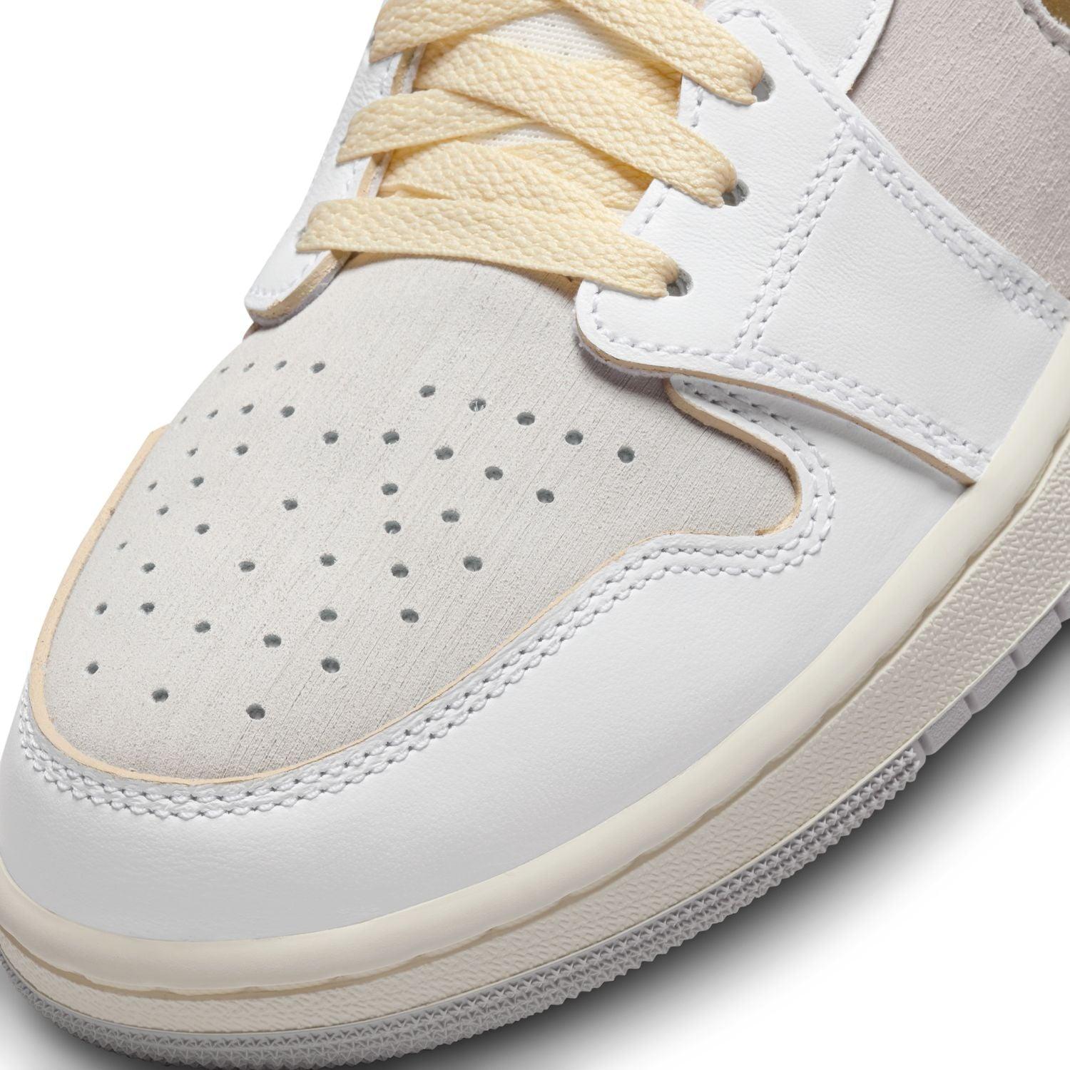 Air Jordan 1 Zoom Air CMFT 2 'Metallic Gold' Basketball Shoes - Men's Retro High-Top Sneakers with Cushioning for Court & Street Style