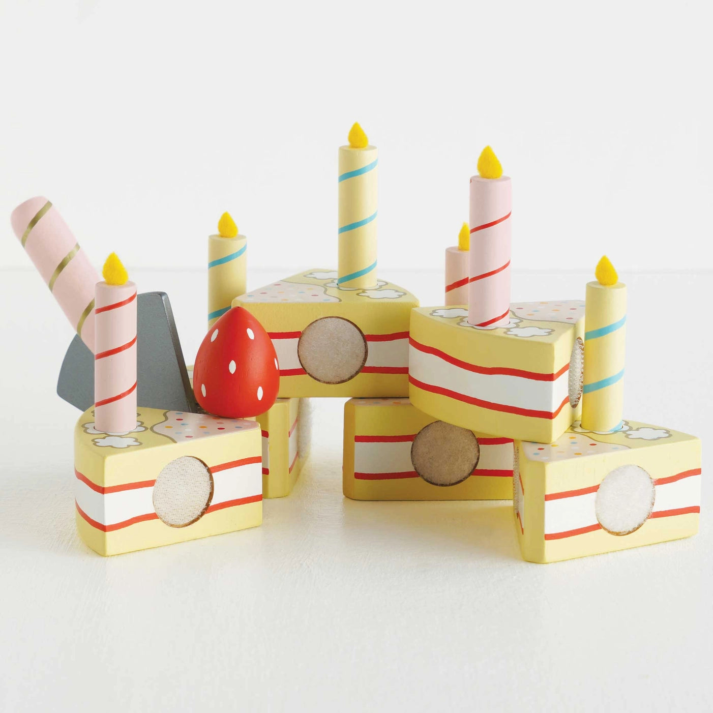 Delicious Sliceable Birthday Cake with Decorative Candles - Perfect for Birthday Parties, Celebrations & Special Occasions