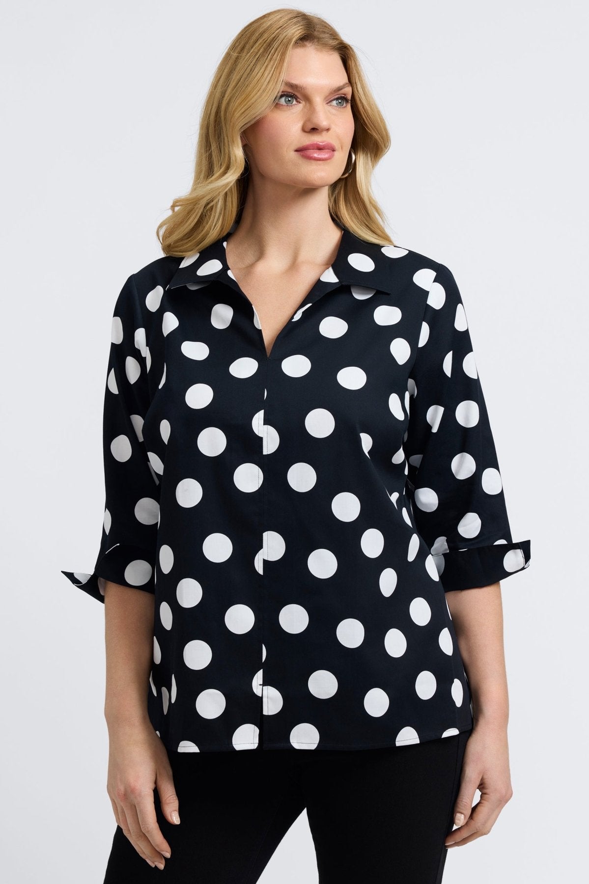 Black and White Dot