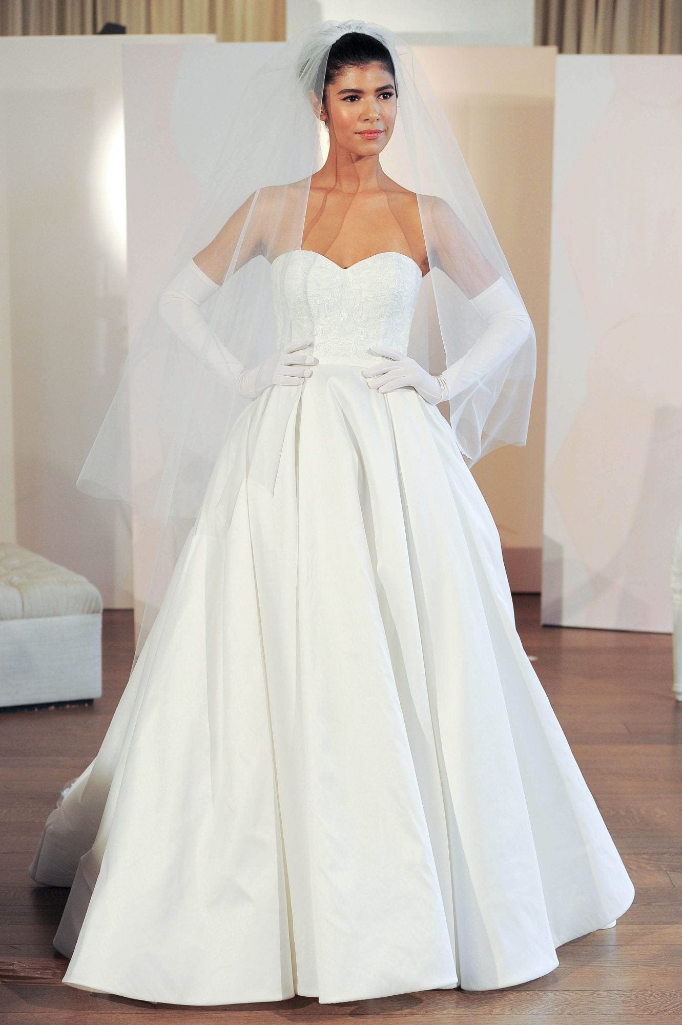 Anne Barge Bennett Wedding Dress - Size 10 | Elegant Bridal Gown for Church Ceremony & Formal Reception