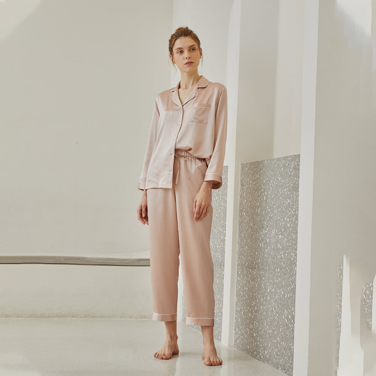 Premium 100% Mulberry Silk Pajama Set for Women - Soft Luxury Sleepwear with Comfortable Fit - Perfect for Relaxing at Home, Spa Days & Romantic Getaways