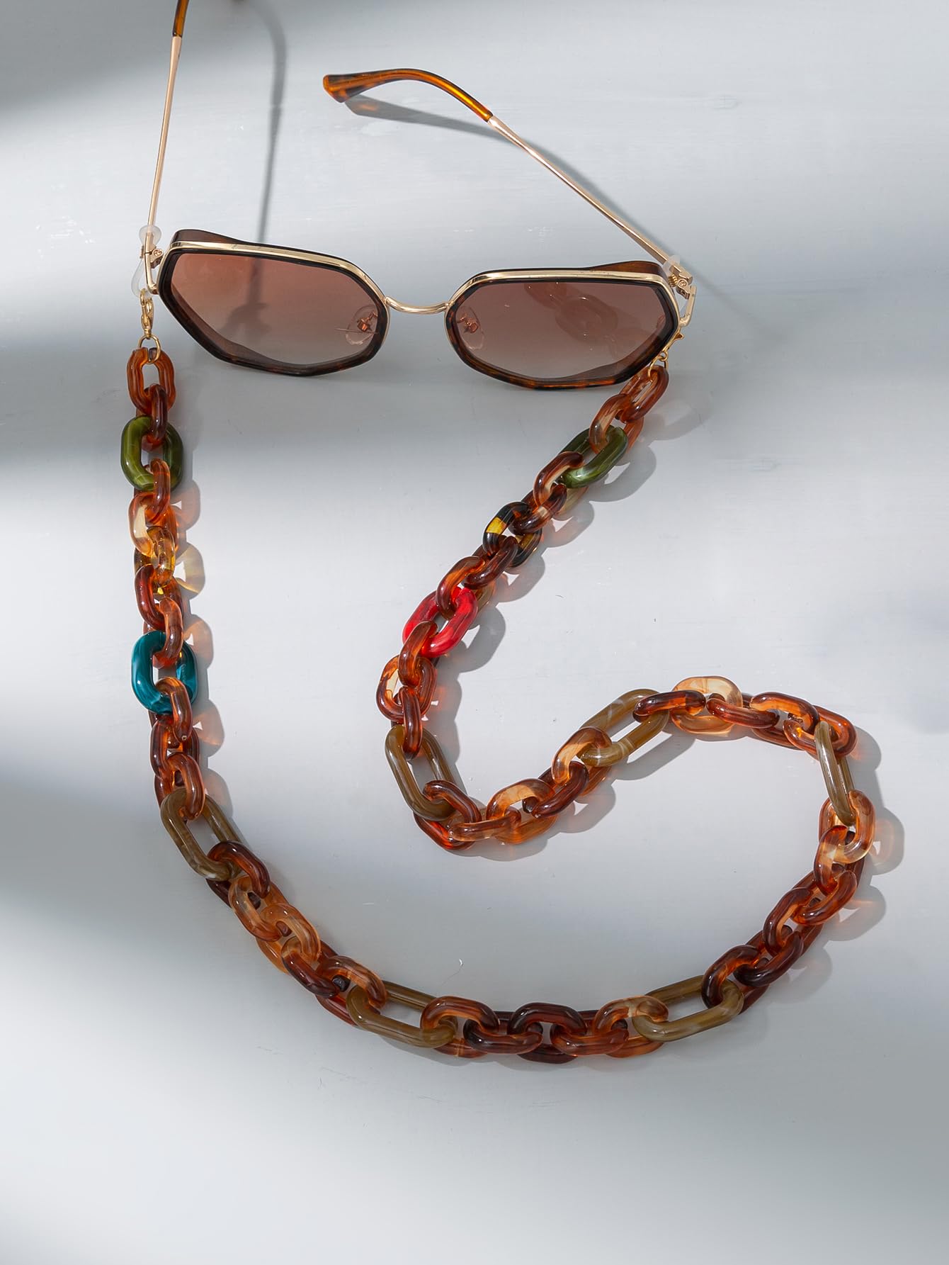 Stylish Acrylic Eyeglass Chain for Women - Trendy Necklace-Style Glasses Holder - Perfect for Reading, Driving & Fashion Accessories