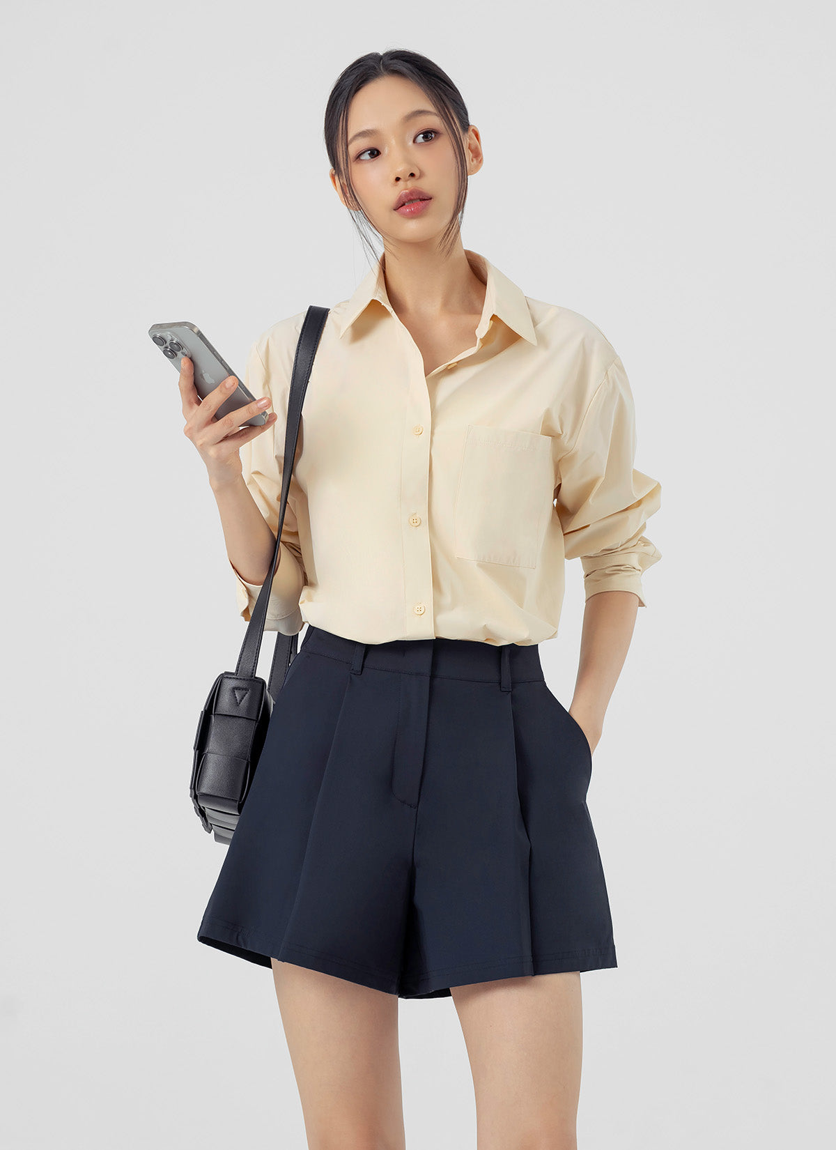 Comfortable One Tuck Office Shorts for Men - Stretchable & Breathable Work Shorts for Business Casual, Golf, and Outdoor Activities