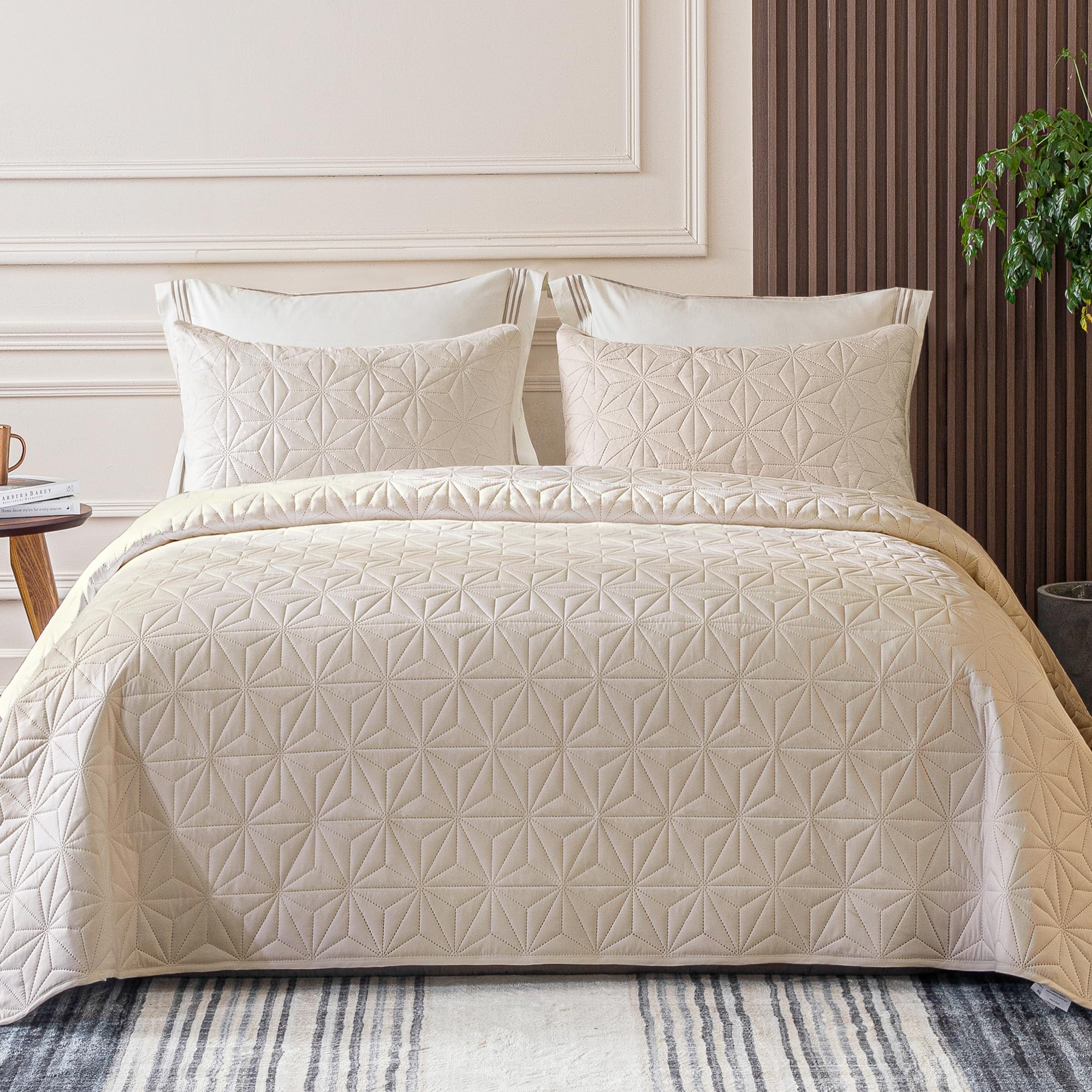 Premium Whale Flotilla King Size Quilt Bedding Set - Soft Birch Beige Lightweight 3-Piece Bedspread with Geometric Star Pattern for All Seasons | Cozy Home Decor, Guest Room & Master Bedroom Luxury Comfort