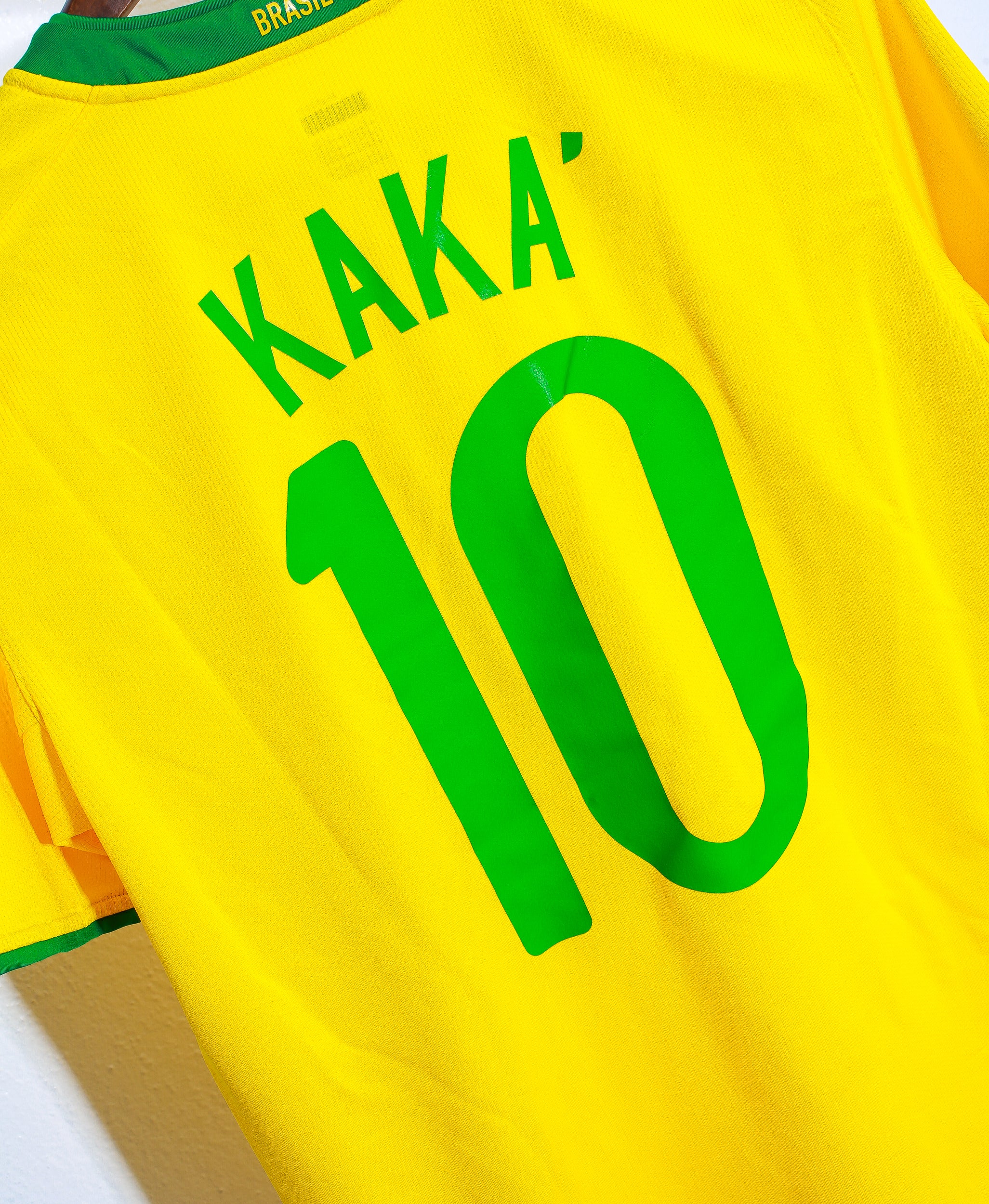 2008 Brazil Home Soccer Jersey #10 Kaka (Size M) - Authentic Football Shirt for Fans & Collectors - Perfect for Matches, Gifts, and Memorabilia