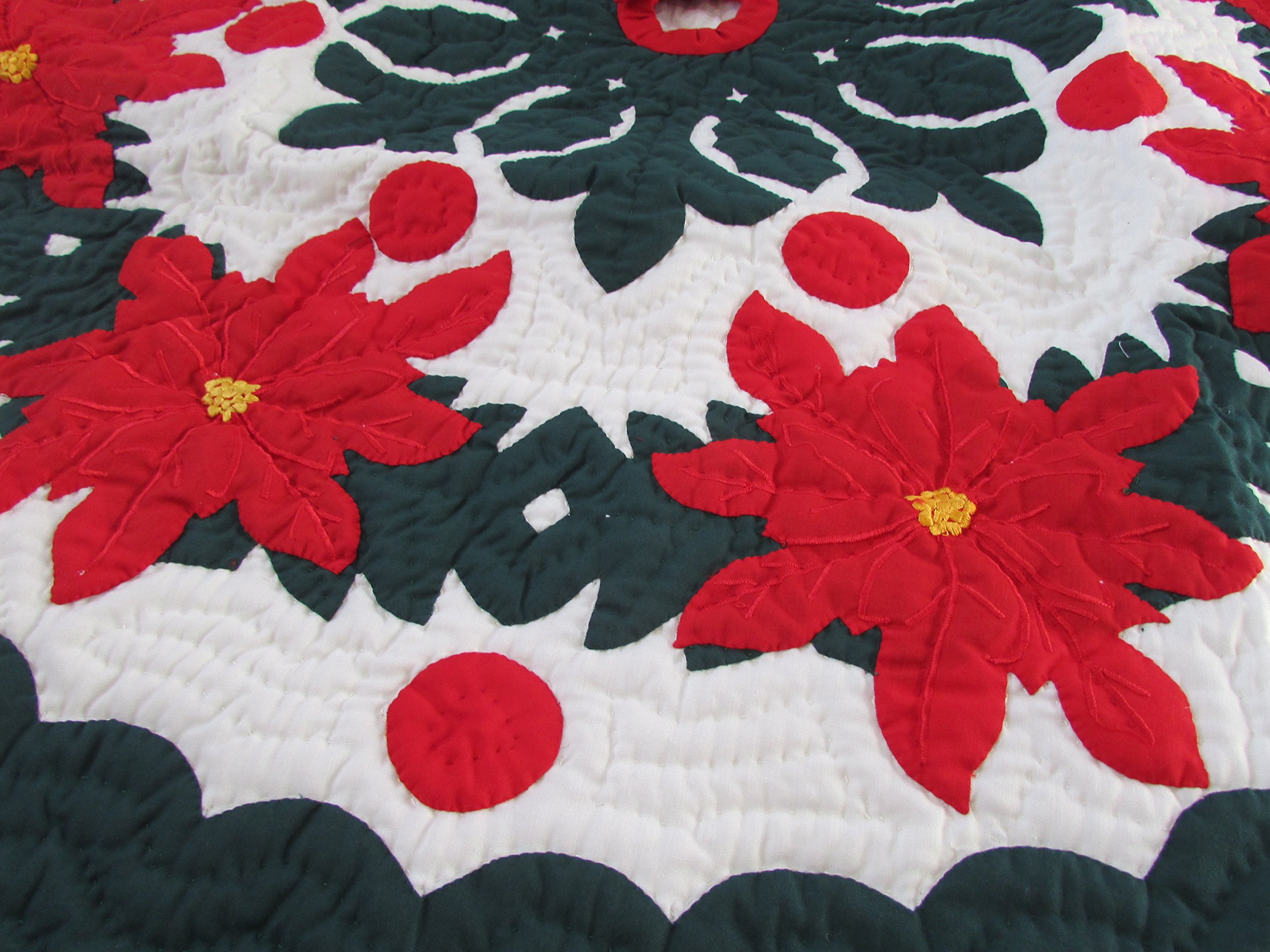 Hawaiian Quilt 100% Handmade Quilted & Appliqued Christmas Tree Skirt 42 Inch - Perfect for Holiday Decor, Festive Home Decorations, and Christmas Tree Base Cover