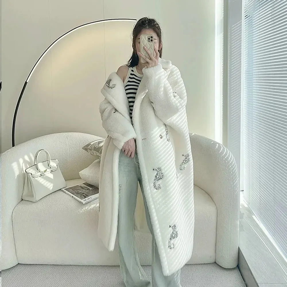 2023 New Women's Faux Fur Jacket - MAX Hippocampus Teddy Bear Coat, Mid-Length Alpaca Fur Silhouette Outerwear for Women | Cozy Winter Fashion, Casual Outfits & Streetwear