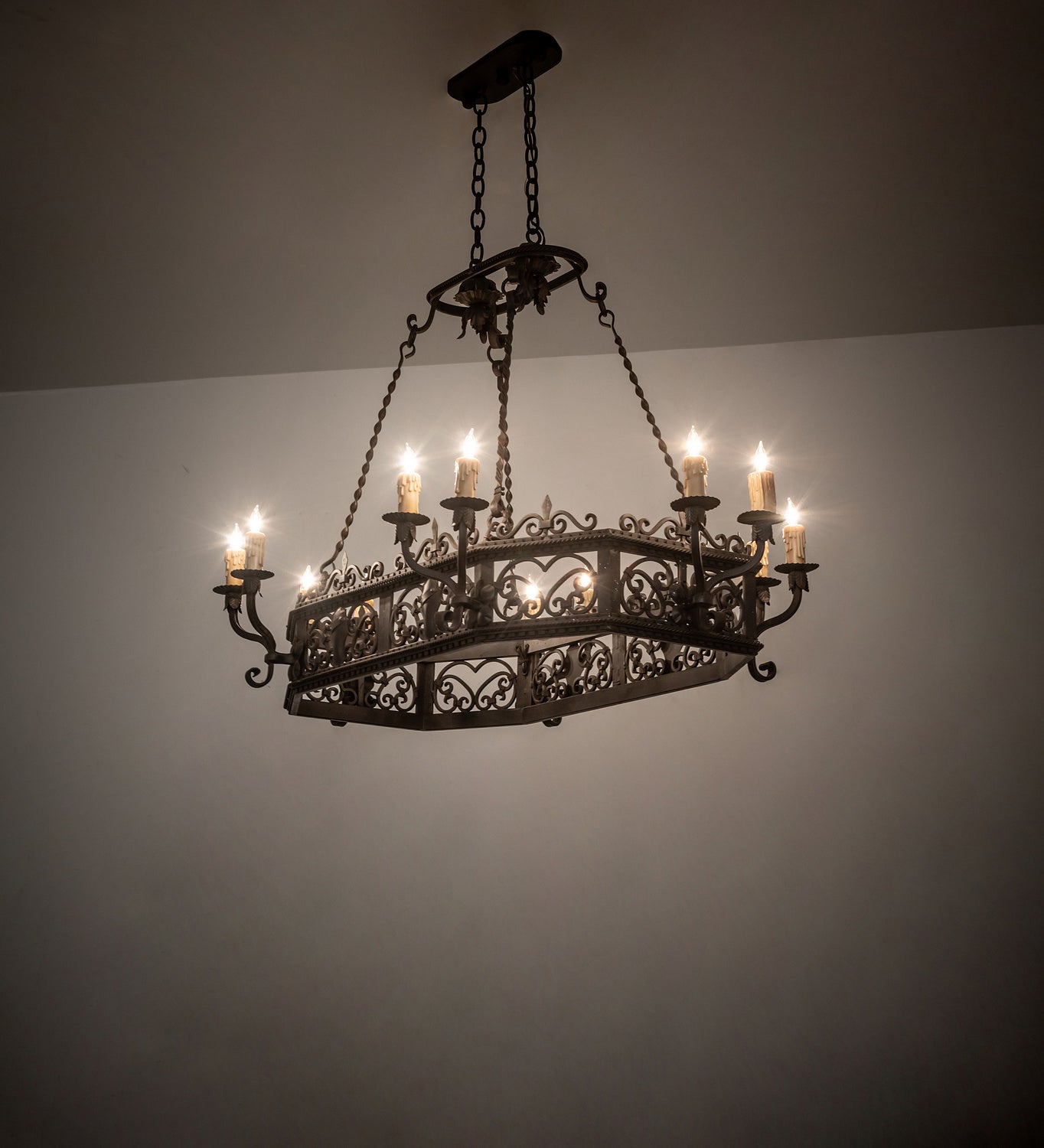 12-Light Crystal Chandelier for Dining Room - Modern Ceiling Light Fixture with LED Bulbs, Perfect for Home Decor and Wedding Venues