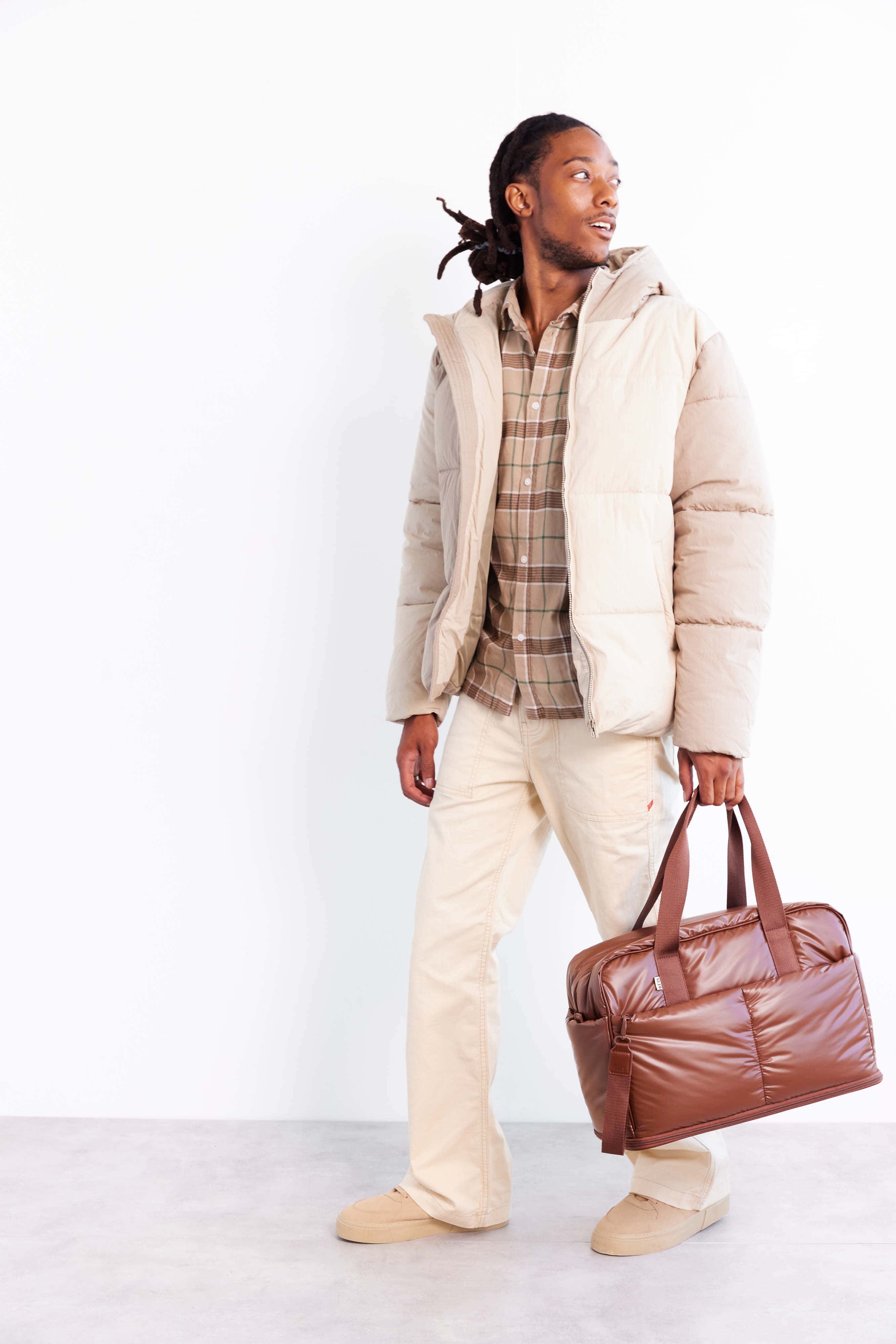 Expandable Duffle Bag in Maple - Spacious Travel Duffel for Gym, Weekend Trips & Outdoor Adventures