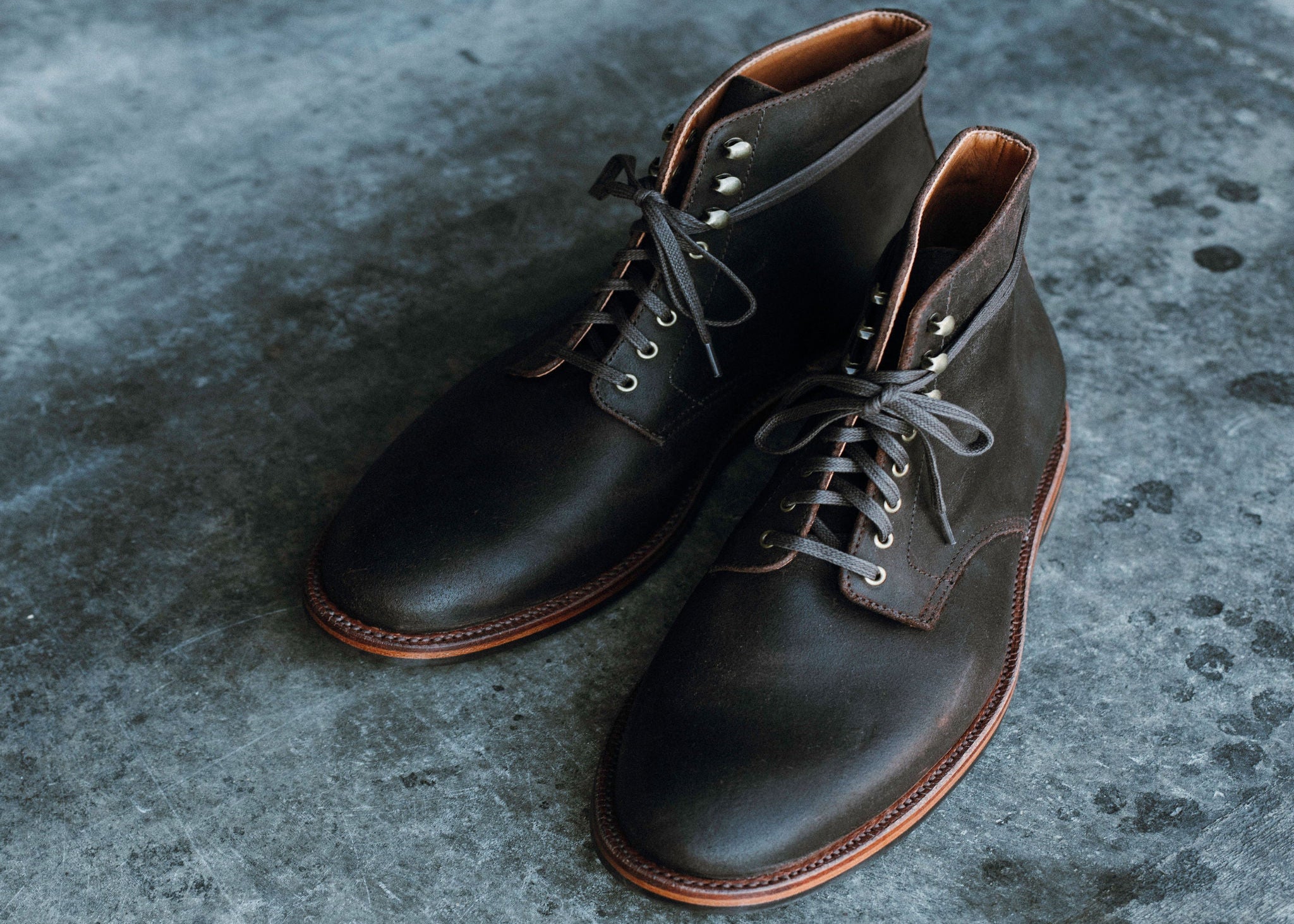 Edward Boot Tobacco Waxed Commander - Premium Leather Work Boots for Men - Durable & Comfortable for Outdoor, Hiking, and Construction Work