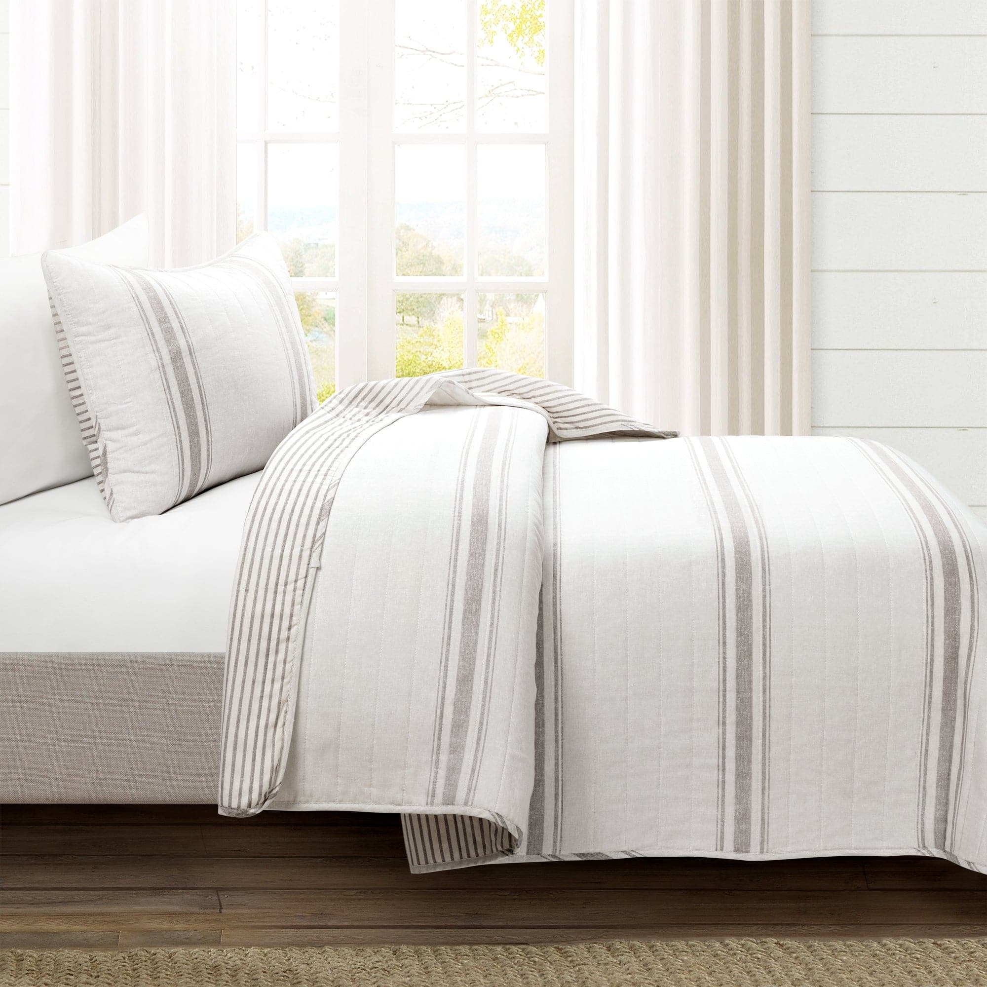 Farmhouse Stripe Reversible Cotton Quilt Set - King Size, Soft & Breathable Bedding for All Seasons - Perfect for Cozy Bedrooms, Guest Rooms & Vacation Homes
