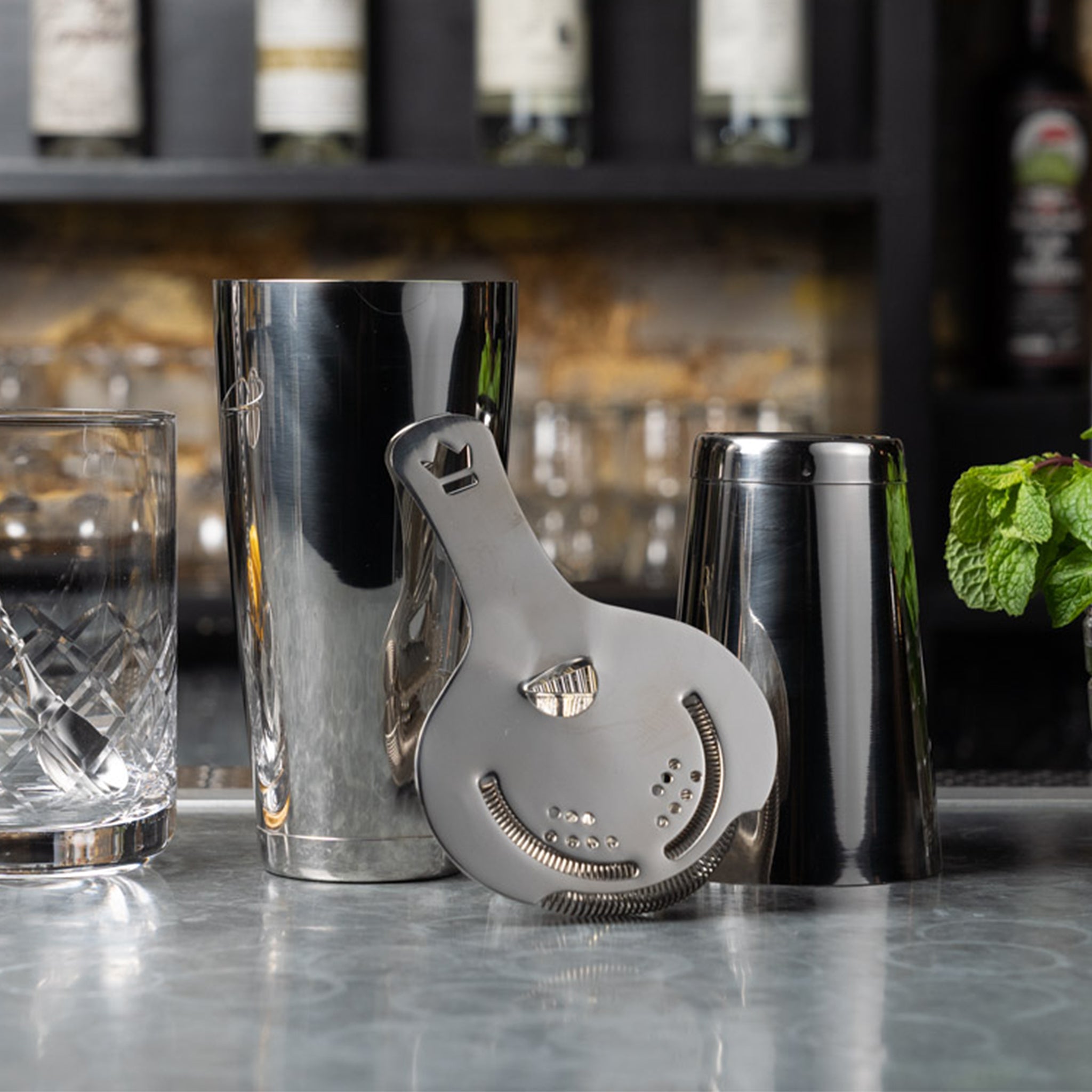 Premium KORIKO® Weighted Cocktail Shaker Set - 18/10 Stainless Steel Bar Mixing Tins for Professional Bartenders - Perfect for Crafting Martinis, Margaritas & Shaken Cocktails at Home Bars or Parties