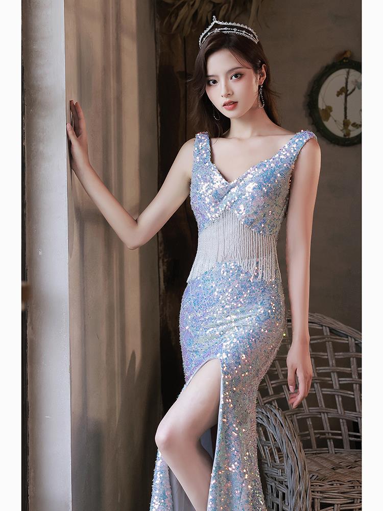 Elegant Mermaid Sequins Long Prom Dress with High Slit & V-Neck | Sparkly Evening Gown for Homecoming, Pageant, Red Carpet Events | Size 195