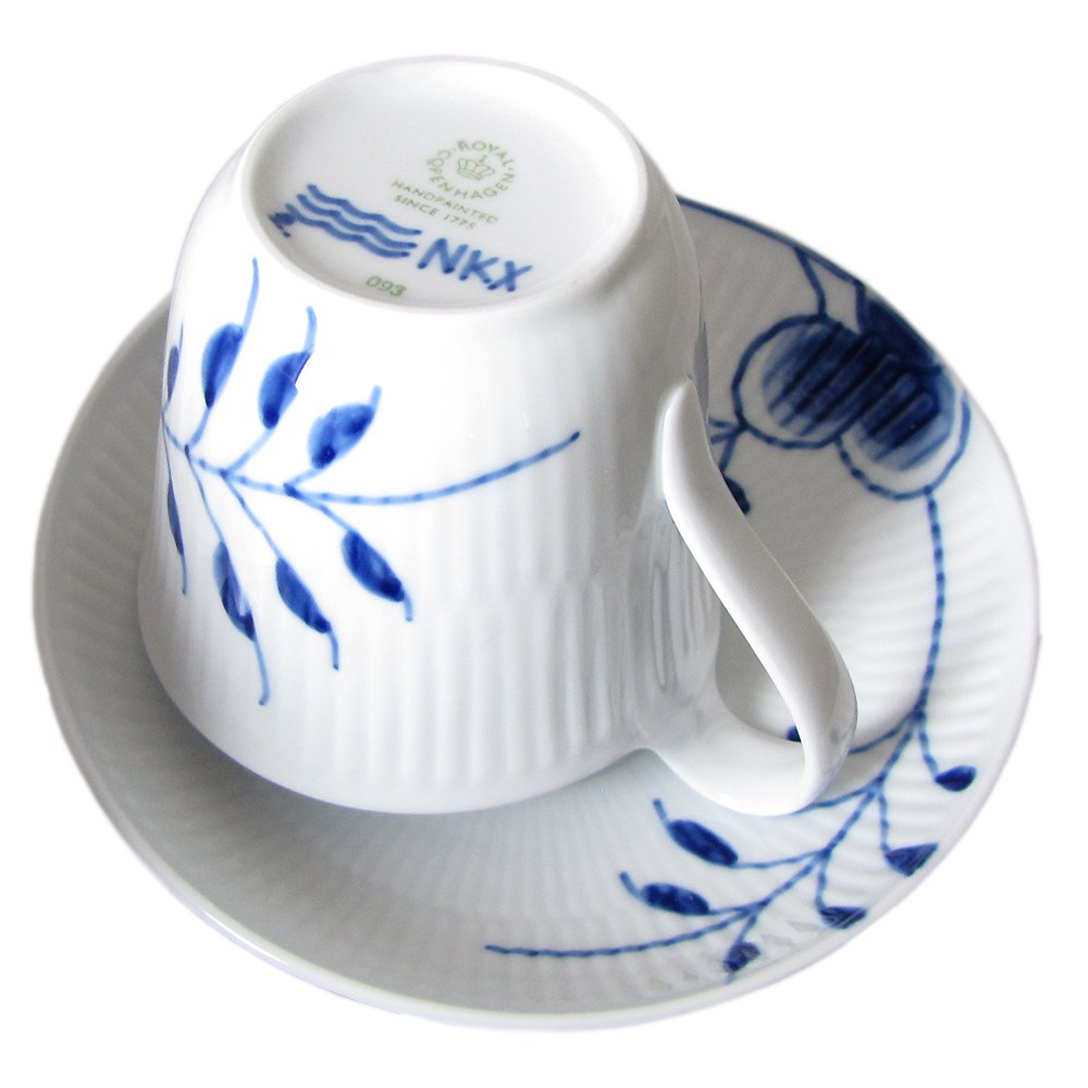 Royal Copenhagen 1016909 Blue Fluted Mega High Handle Cup & Saucer Set - 8.5 fl oz (240 ml) White Porcelain - Elegant Wedding Gift & Anniversary Present - Perfect for Afternoon Tea, Bridal Showers & Home Decor