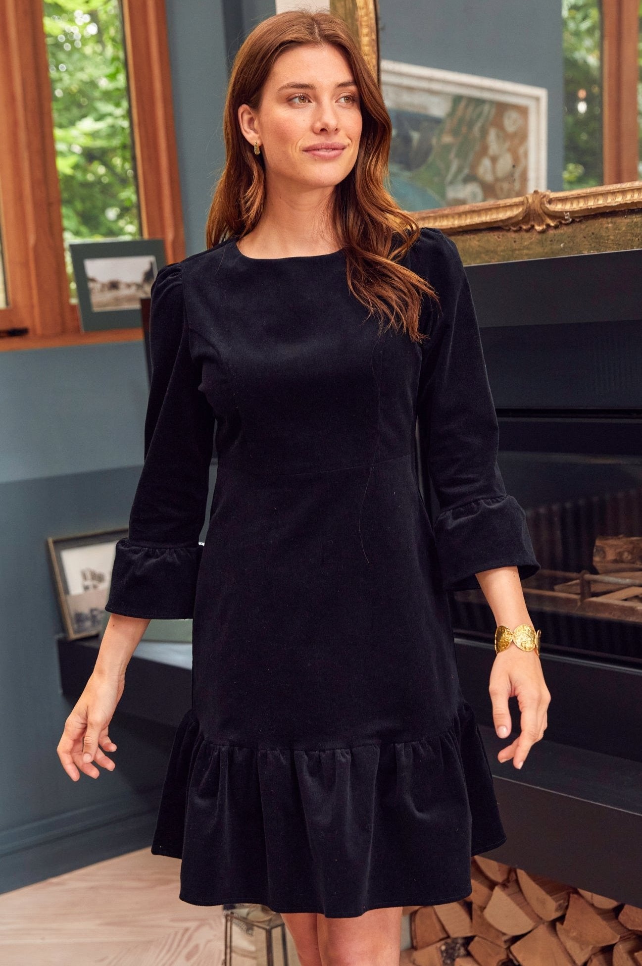 Victoria Women's Short Sleeve Stretch Corduroy Dress in Black - Perfect for Casual Outings, Office Wear & Fall Fashion