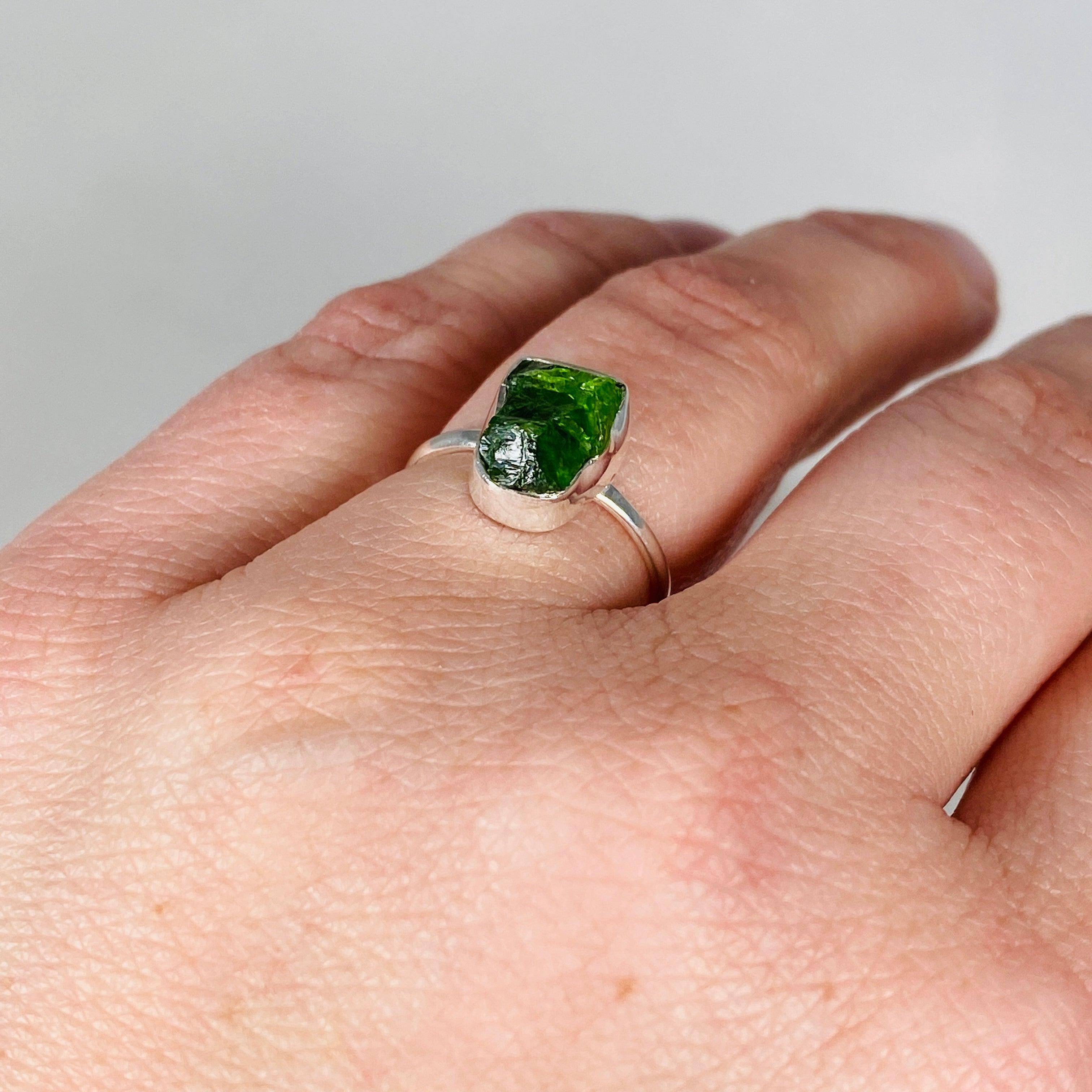 Natural Chrome Diopside Raw Crystal Sterling Silver Band Ring R3701 CD - Elegant Jewelry for Women, Wedding, Anniversary & Everyday Wear
