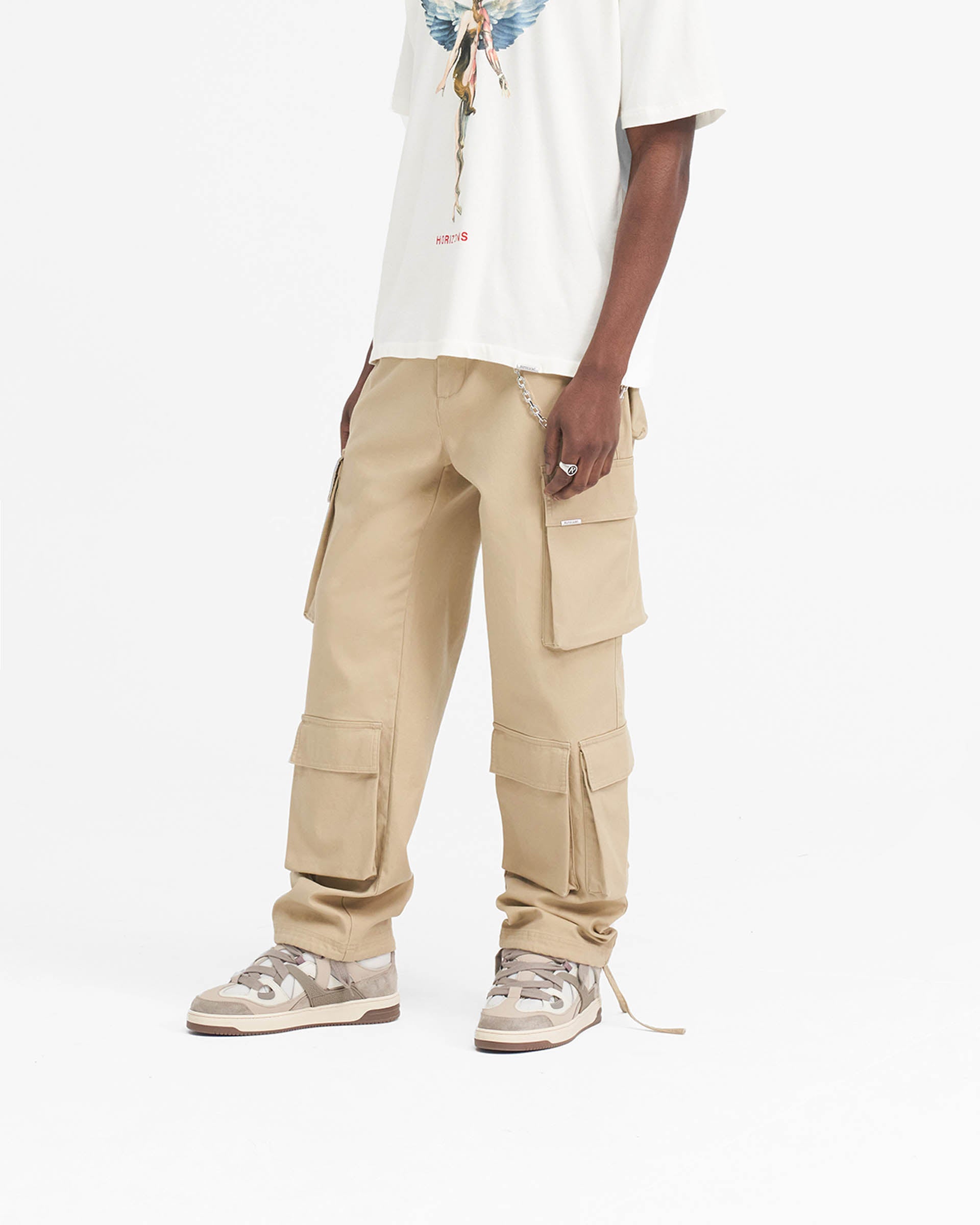 Stylish Baggy Cargo Pants for Men & Women | Sandstone Color | Perfect for Streetwear, Hiking & Casual Outfits