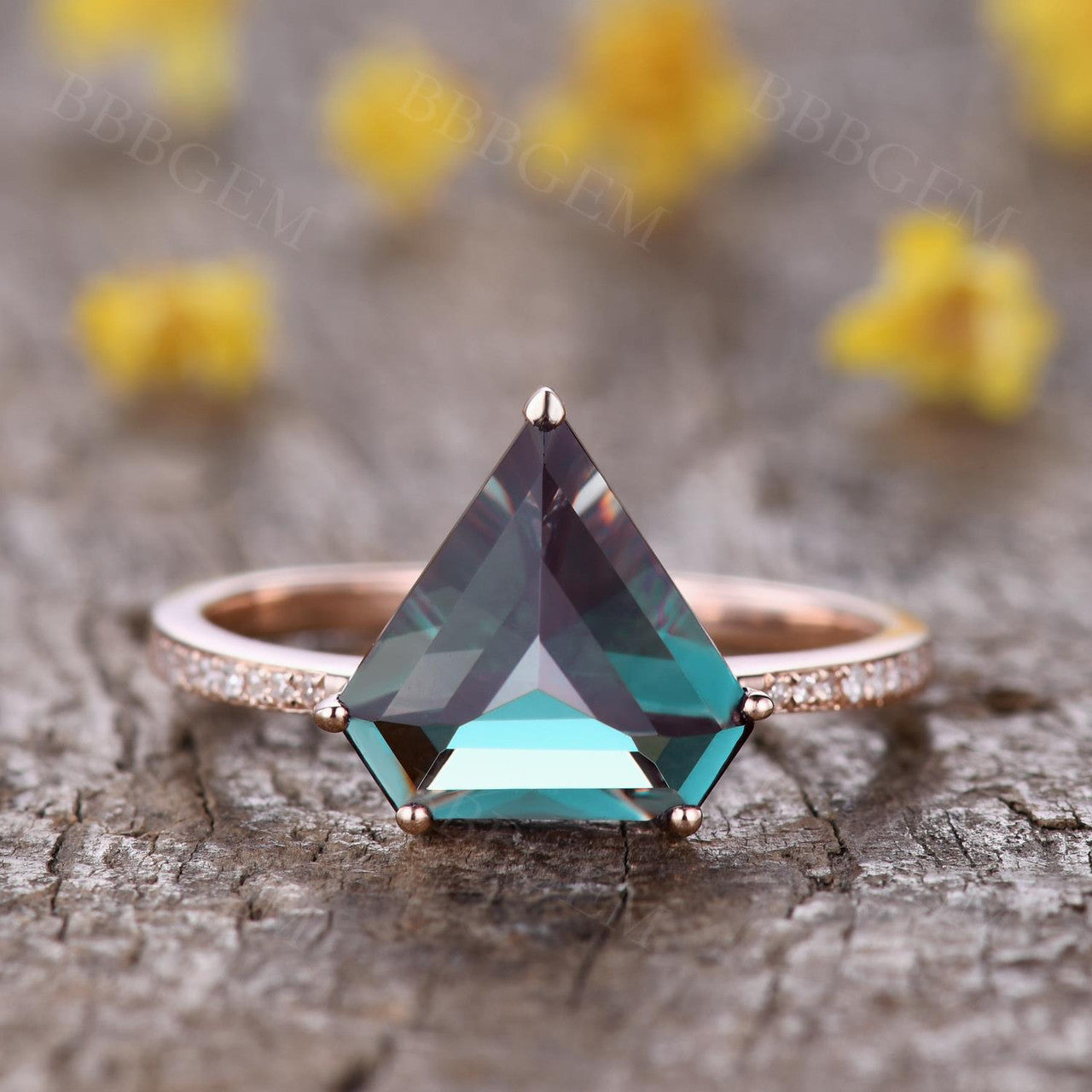 10mm Shield Cut Alexandrite Engagement Ring - Half Eternity Diamond Wedding Band for Women - Perfect for Proposals, Anniversaries & Bridal Jewelry