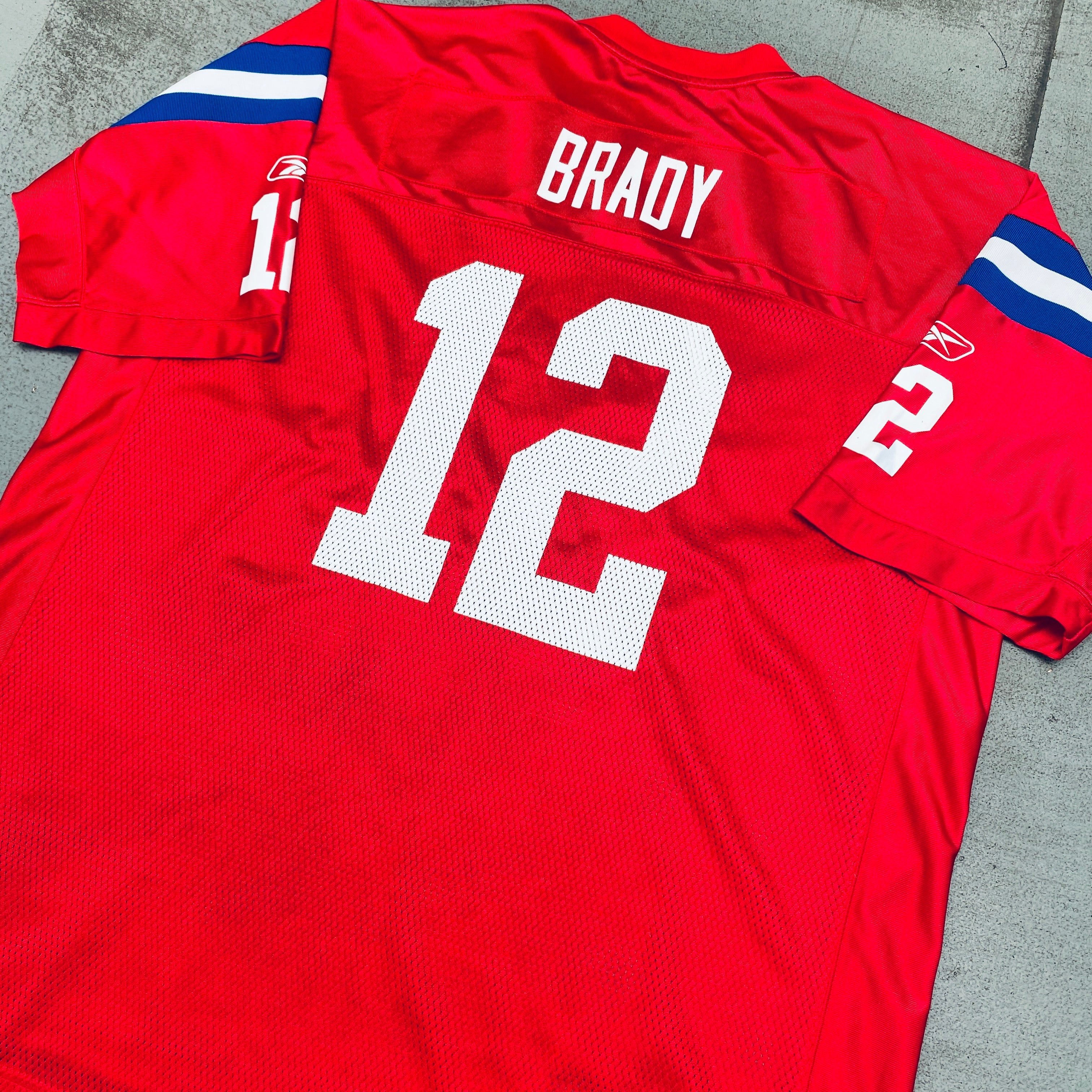 Authentic New England Patriots Tom Brady 2009/10 NFL Jersey with AFL 50th Season Anniversary Patch - XXL Size - Perfect for Game Day, Fan Collections & Sports Memorabilia
