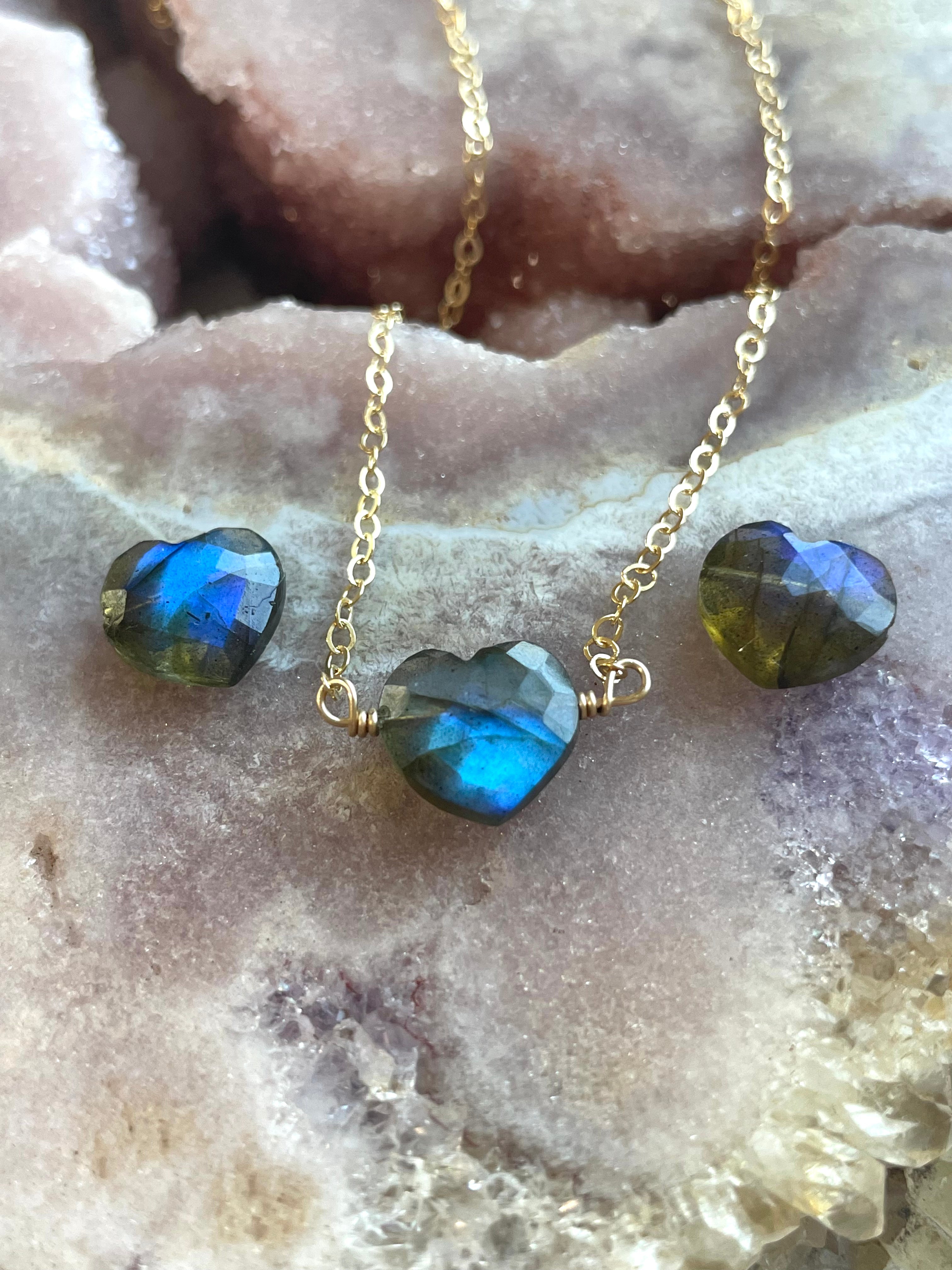 Natural Labradorite Heart Pendant Necklace - Healing Crystal Jewelry for Women - Perfect for Meditation, Energy Work & Spiritual Gifts